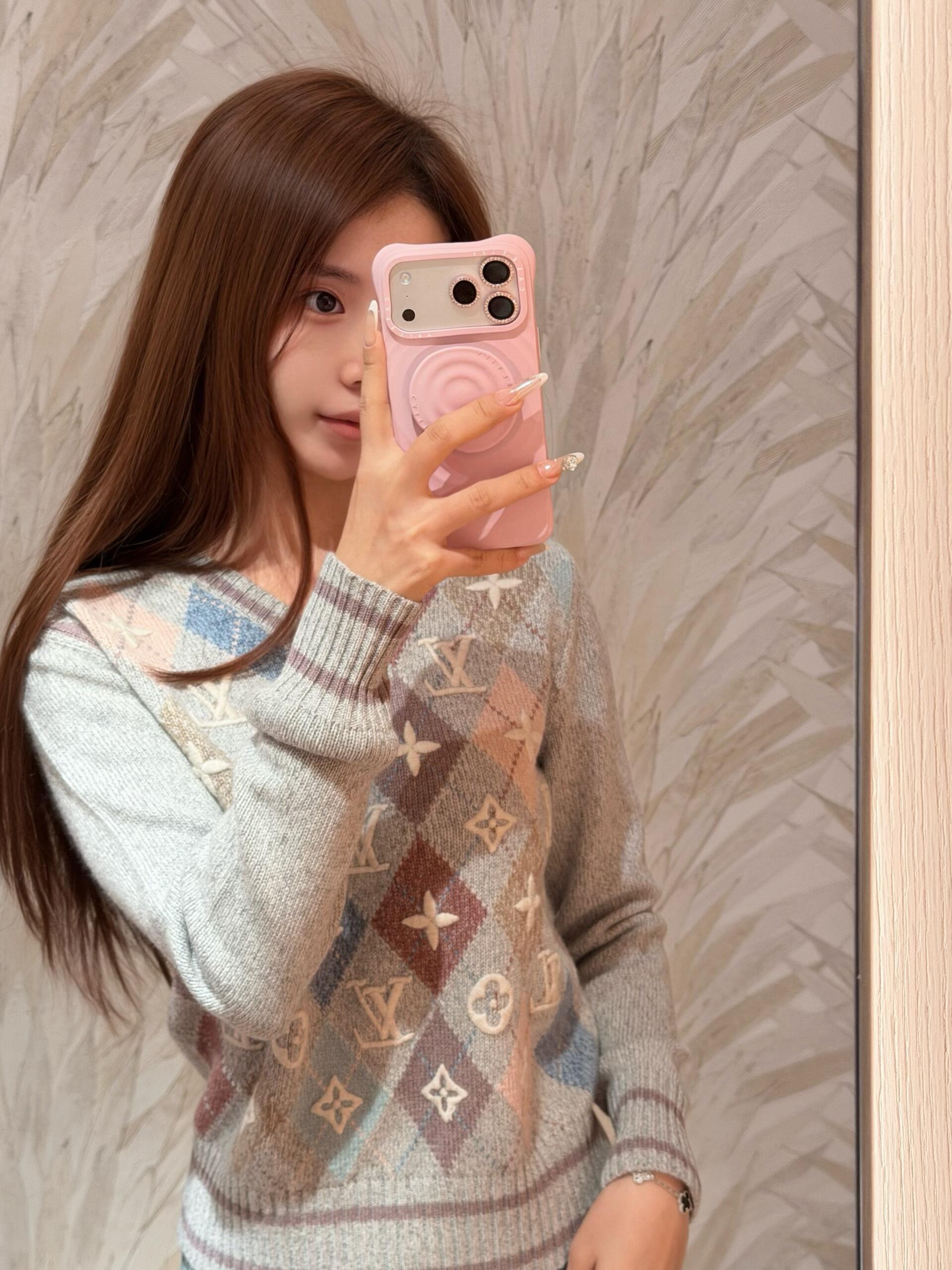 NO:592142,Shopkeepers are wearing this sweater one after another. The value of this sweater is too high. Sweaters, alexander wang19860909柜姐纷纷上身 这件毛衣含金量太高了,,sweaters,alexander wang,Women's clothing