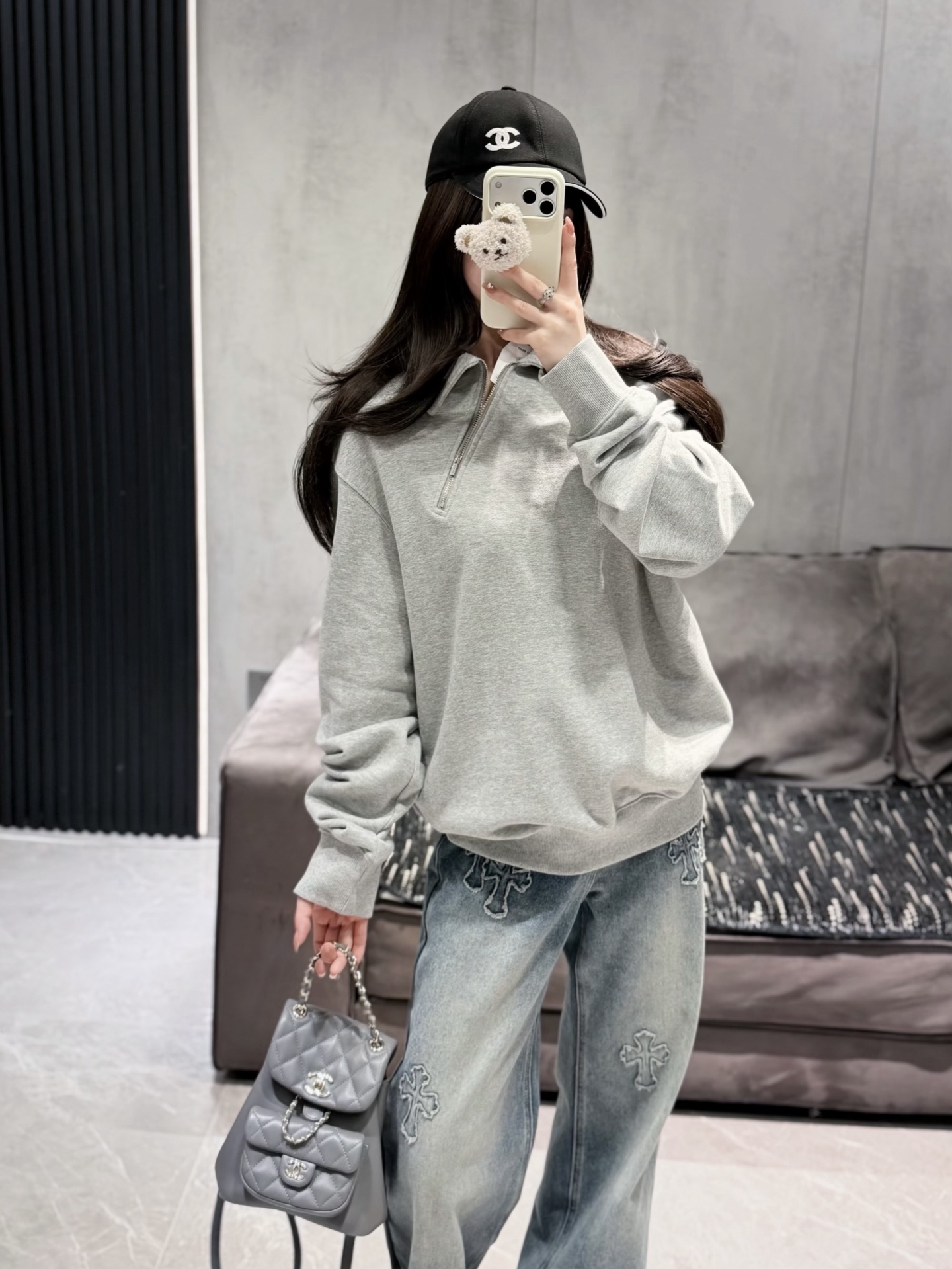 NO:685350,Own model look with CH patch embroidered jeans, jeans,19860909自家模特look 搭配ch贴布刺绣牛仔裤,,jeans,,Women's clothing