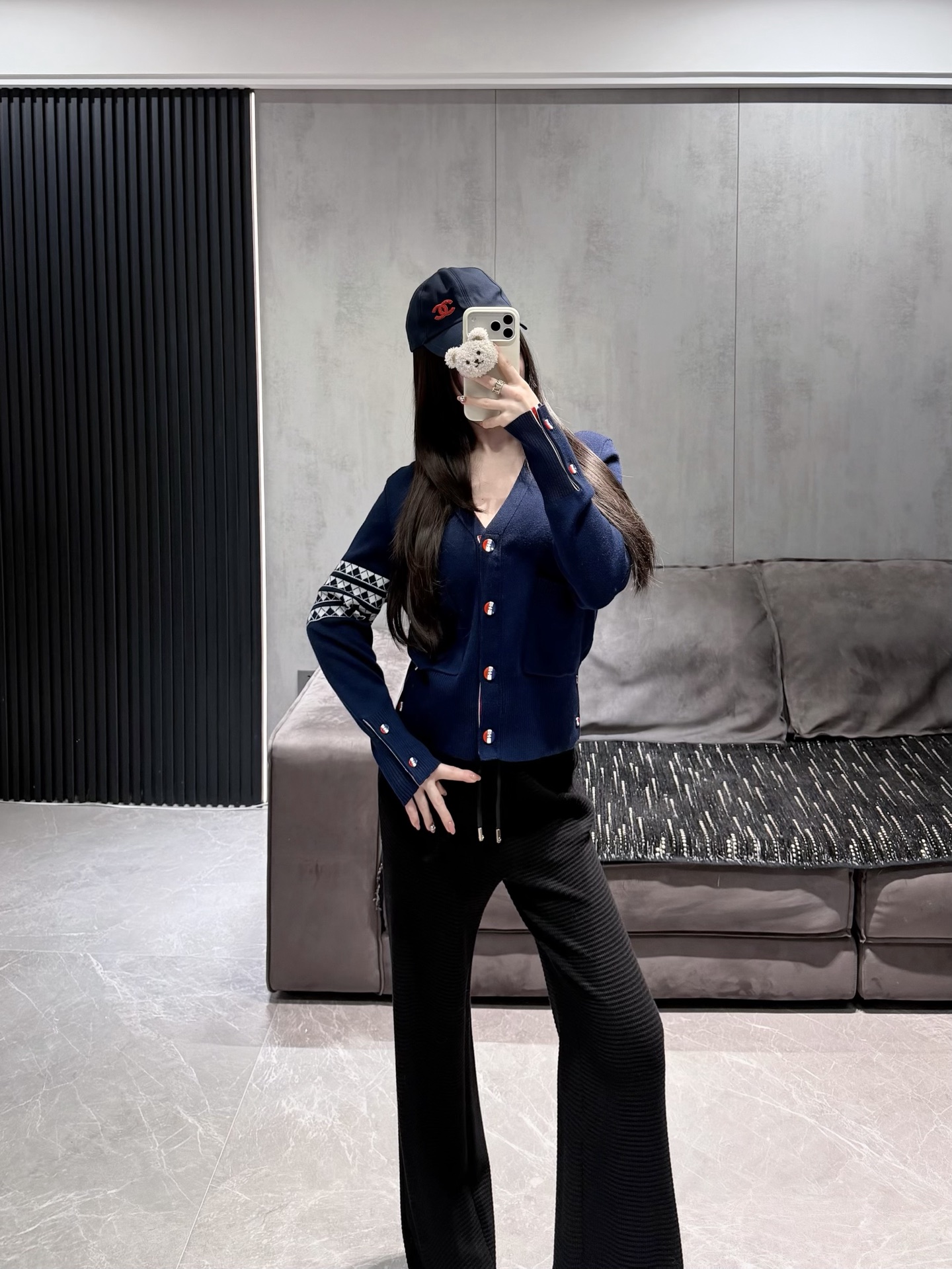 NO:687052,Own model look with mm waffle knitted pants,19860909自家模特look 搭配mm华夫格针织裤,,,Women's clothing