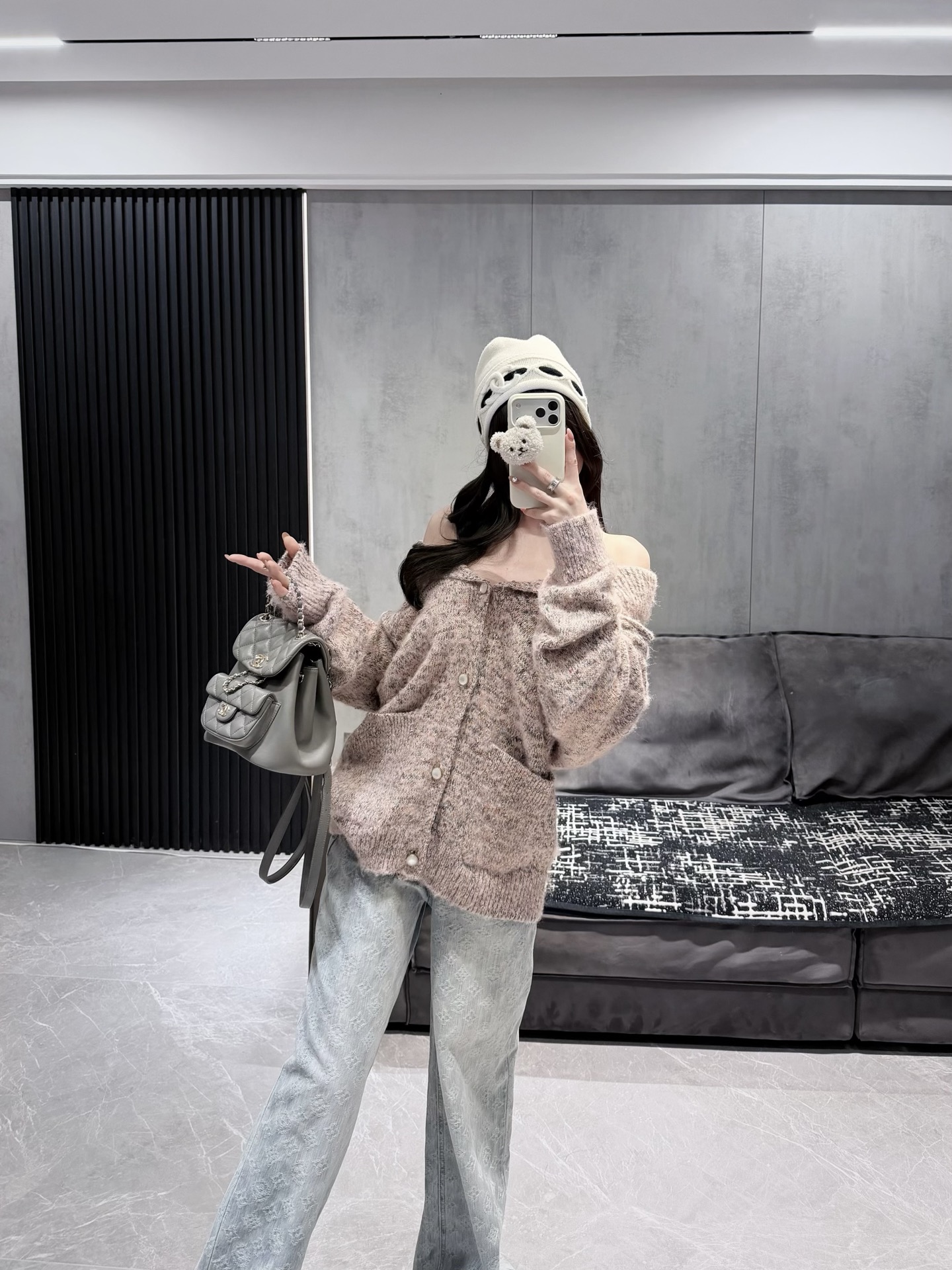 NO:732138,For the look of my own model, if you want a looser effect, choose L size,19860909自家模特look 要宽松效果选择L码,,,Women's clothing