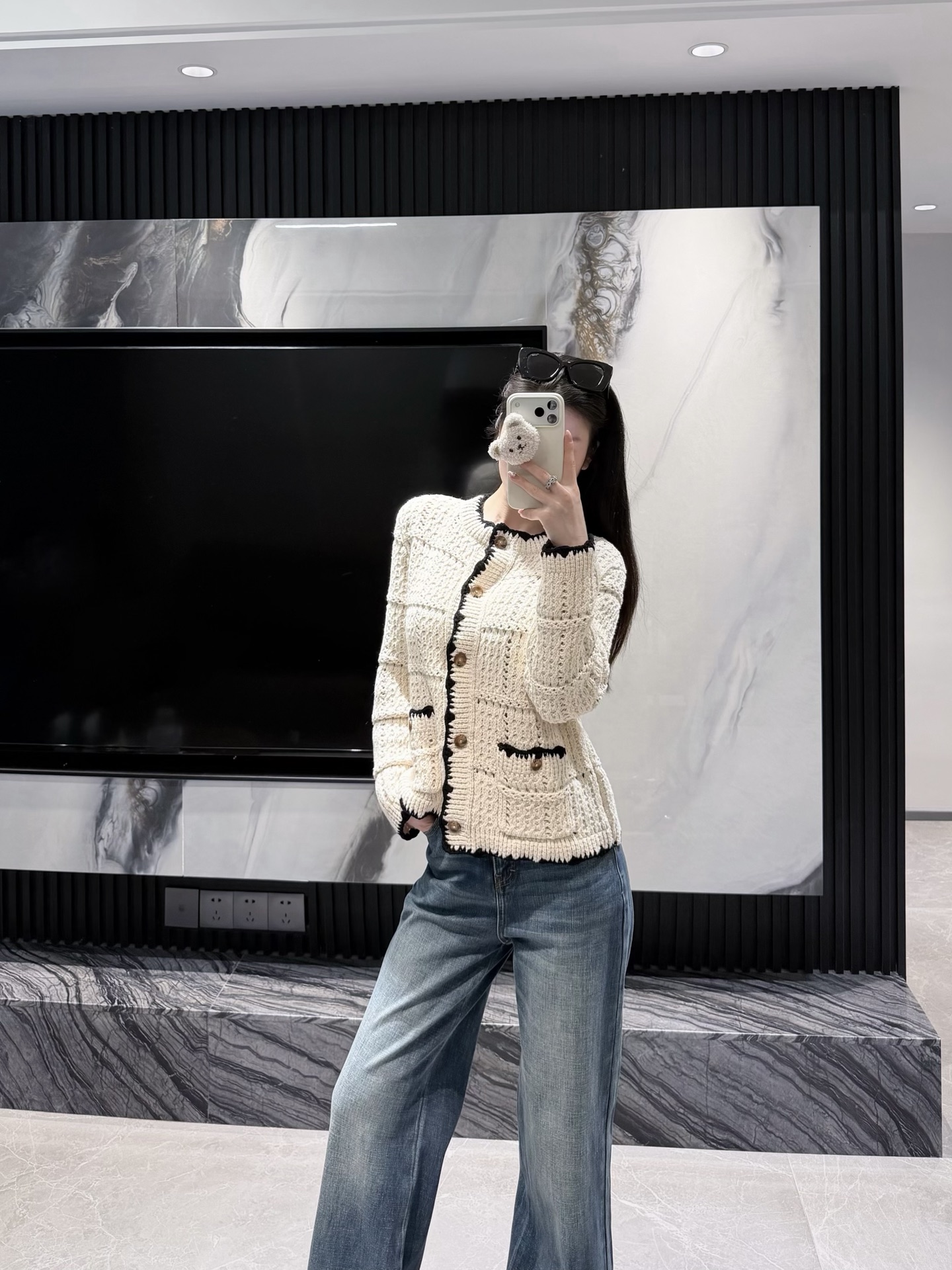 NO:807082,Own model look, just grab a pair of jeans, jeans,19860909自家模特look 随便抓条牛仔裤,,jeans,,Women's clothing
