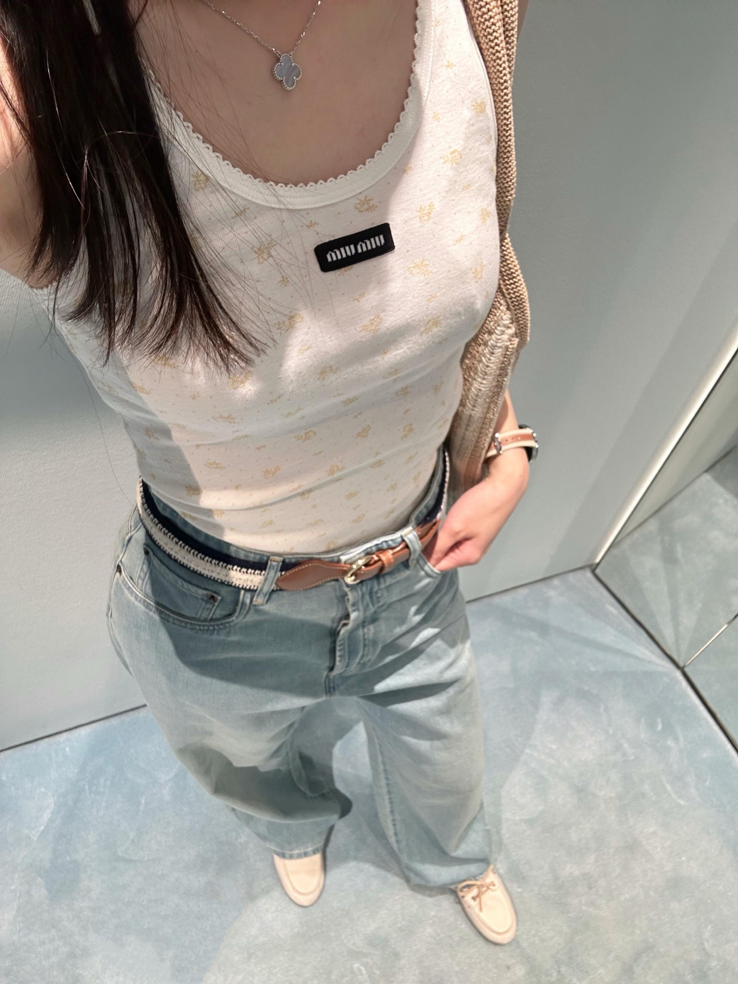 NO:823827,I have to use this piece when layering, so cute,,19860909叠穿都要用到这件 好乖阿,,,Women's clothing