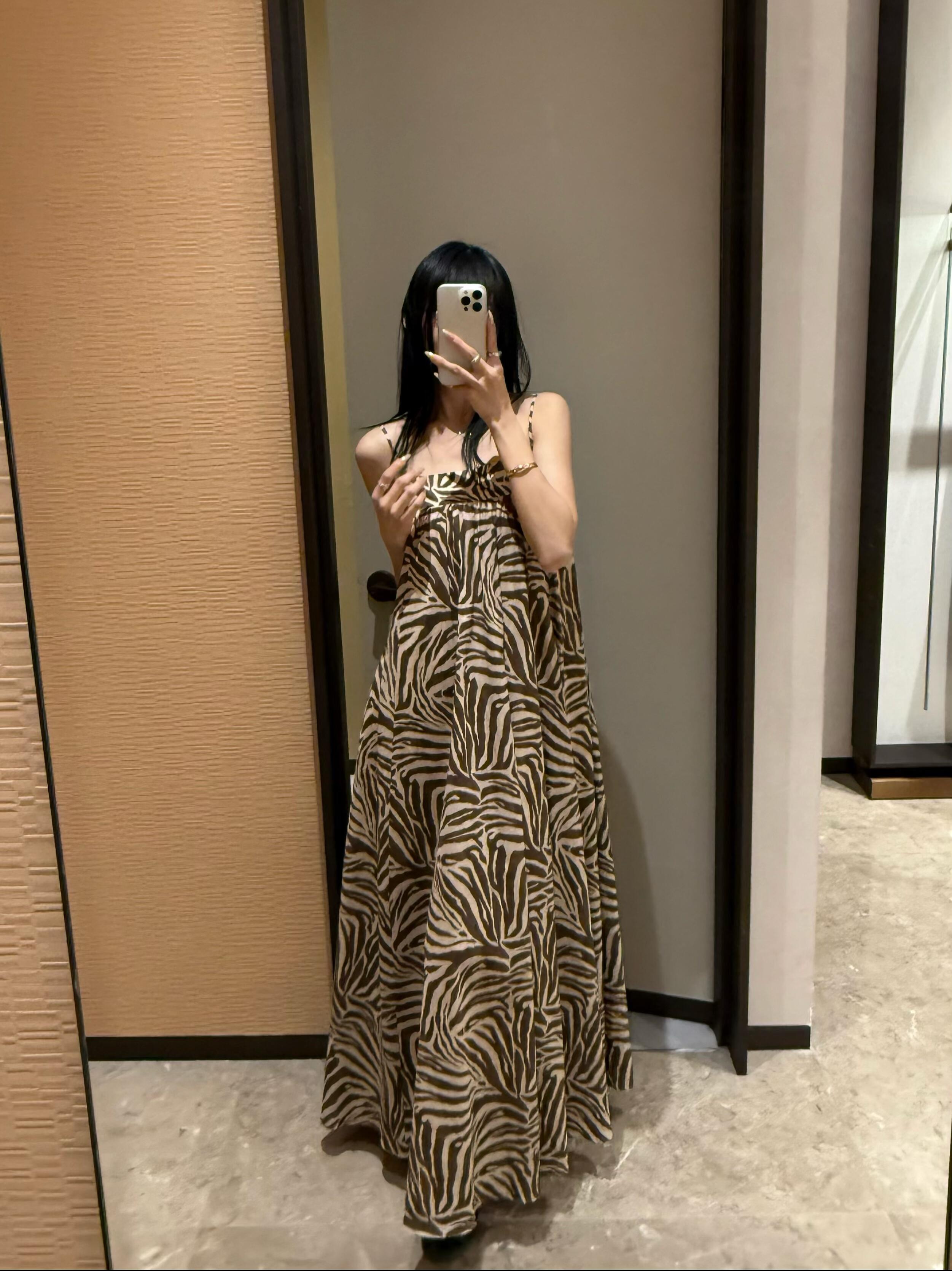 NO:825767,Who wears Zimm holiday style and who is a rich young woman?19860909Zimm度假风 谁穿谁是年轻富婆,,,Women's clothing