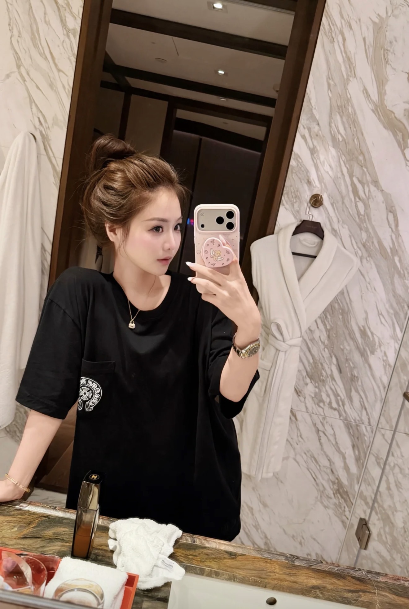NO:827431,Such aesthetically pleasing tees. Stock up on two more for summer.19860909好审美tee 夏天多囤两件,,,Women's clothing