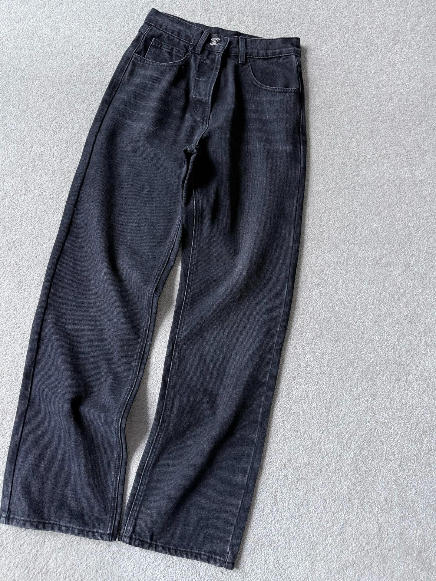 NO:906783,Black·Details Actual Photos If you want pants that look slim and easy to wear, you can’t go wrong with these pants with your eyes closed. They can be matched with all kinds of fragrant tops.19860909黑色·细节实拍图 想要显瘦又好穿的裤子 闭眼入这条不出错 可搭配一切香的上衣,,,Women's clothing