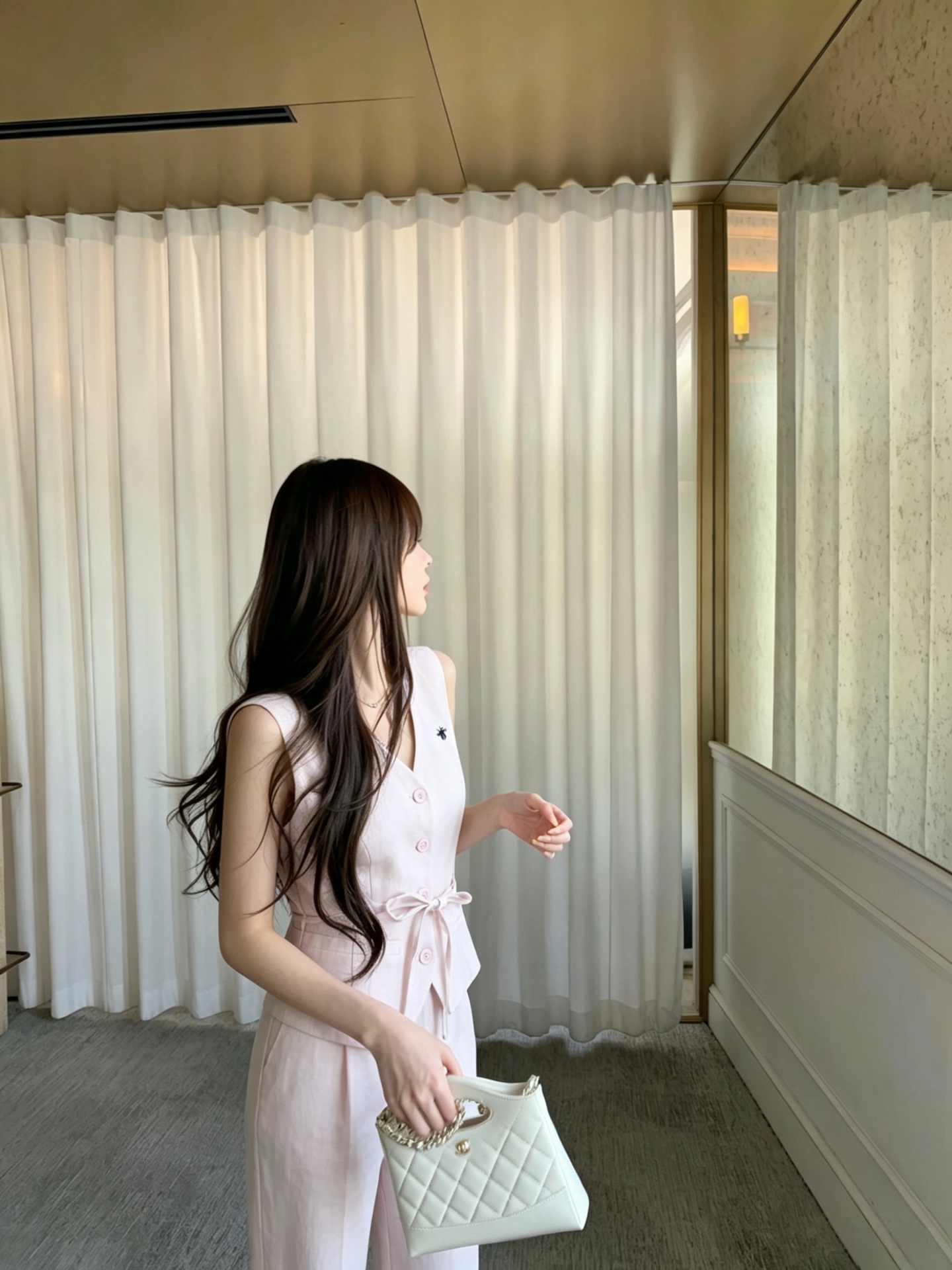 NO:909101,Beauty is effortless and comes with a certain amount of nobility,19860909美不费力 自带三分贵气,,,Women's clothing