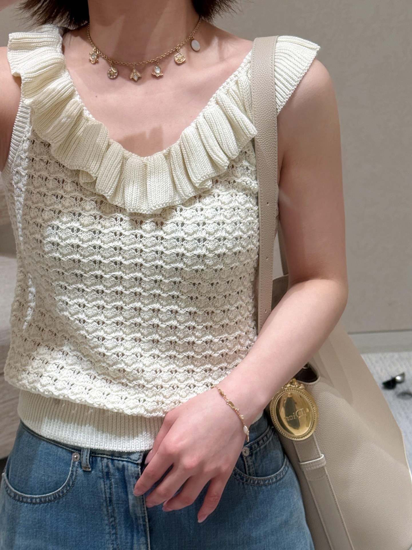 NO:909764,The nine-square grid sketch is on sale at the counter,19860909九宫格种草图 柜台热售中,,,Women's clothing