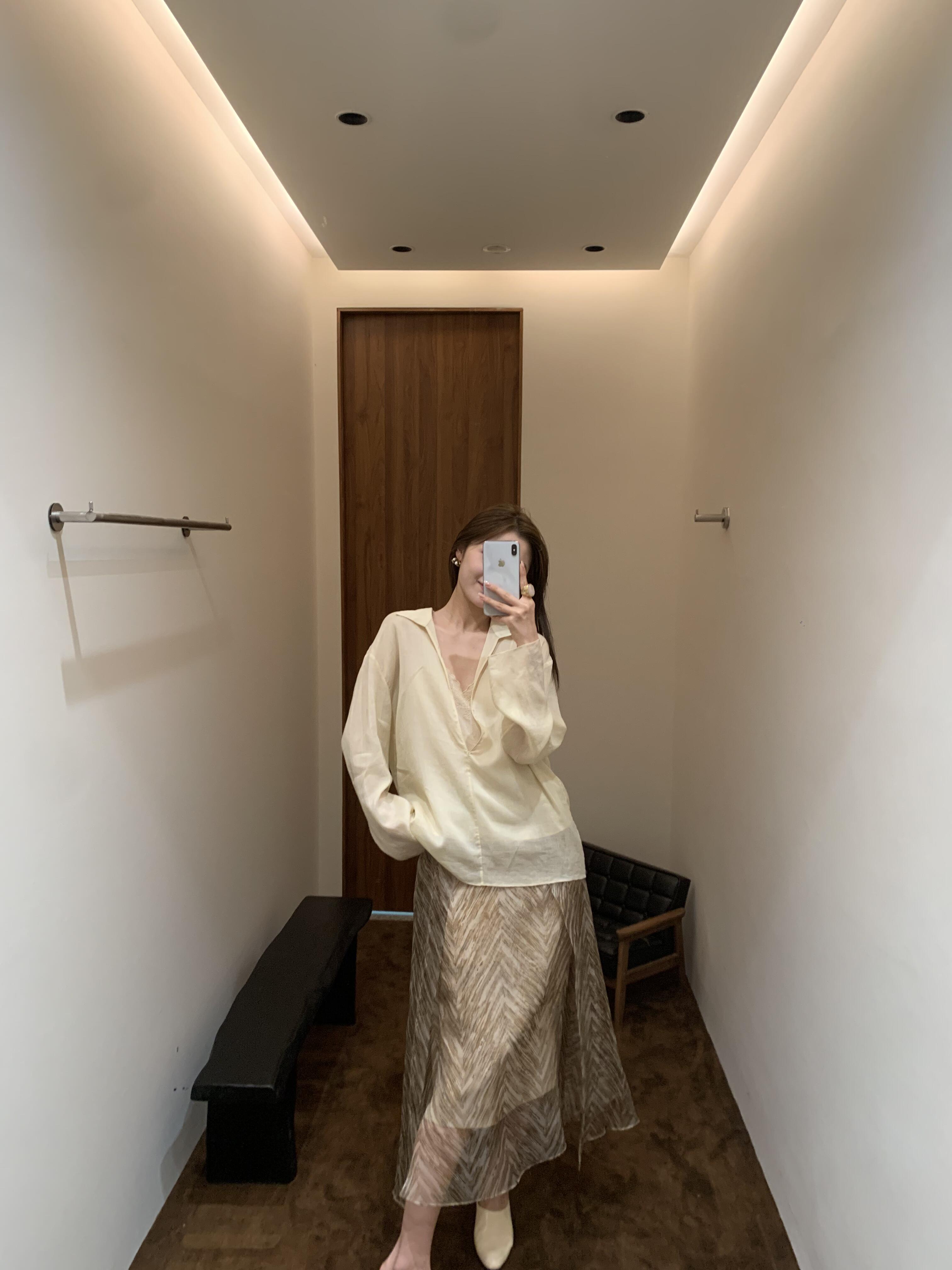 NO:933266,At first glance, she looks like a beautiful and rich heroine,19860909第一眼看 就是审美好又多金的女主,,,Women's clothing