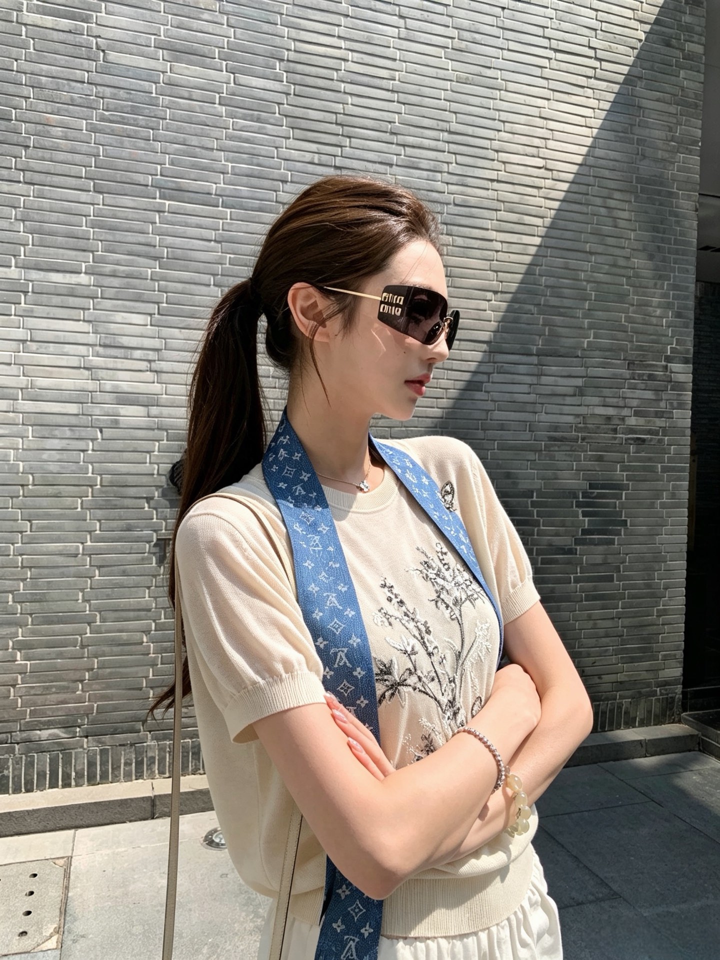 NO:948832,I like this kind of everyday knitted tee, it looks so classy,19860909喜欢这种日常的针织tee 特别显高级,,,Women's clothing