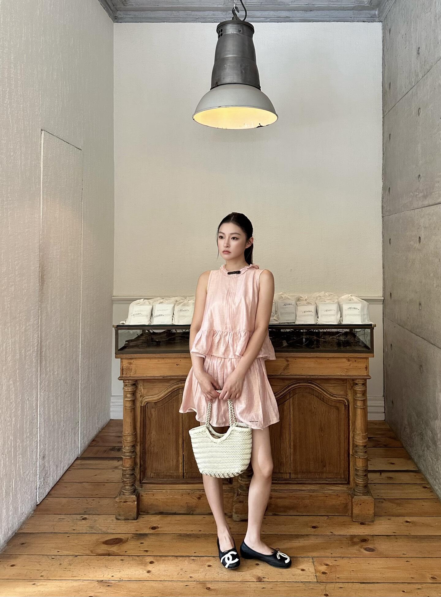 NO:956653,The set is so beautiful,,19860909一套太美了,,,Women's clothing