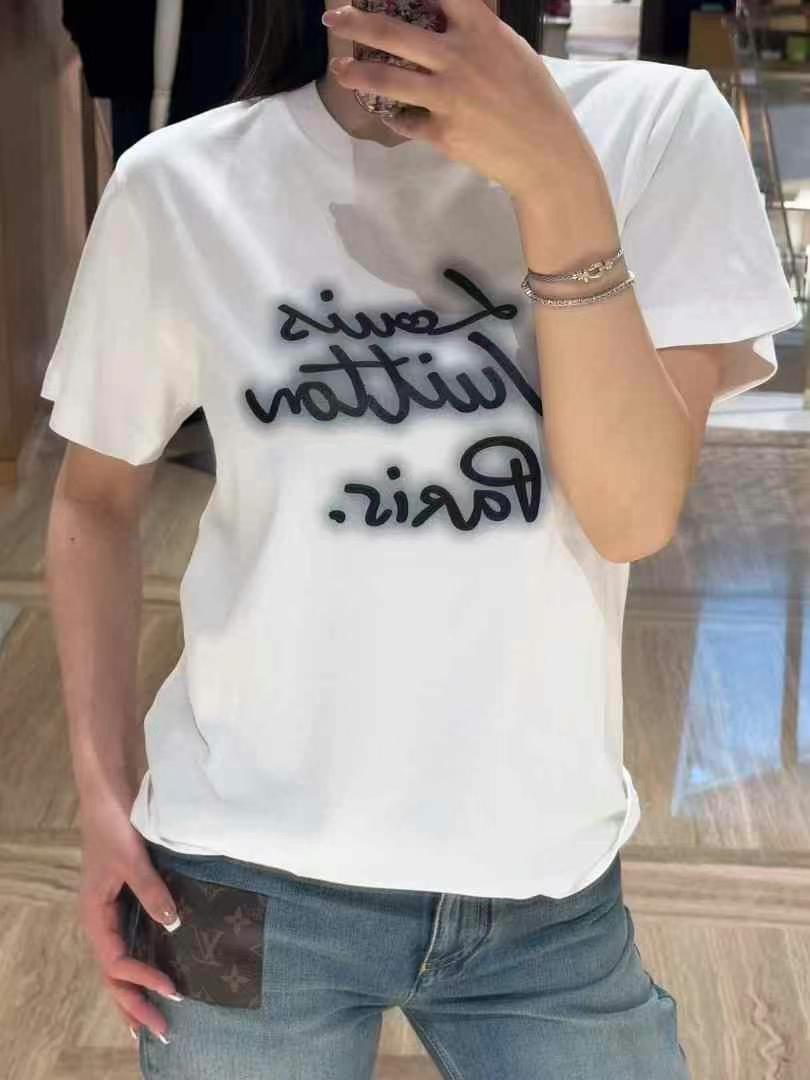  1V霓虹灯印花圆领短袖T恤
双面纯棉质平纹面料，手感细腻润滑、质地紧密，挺括而有弹性的面料，外观整洁细