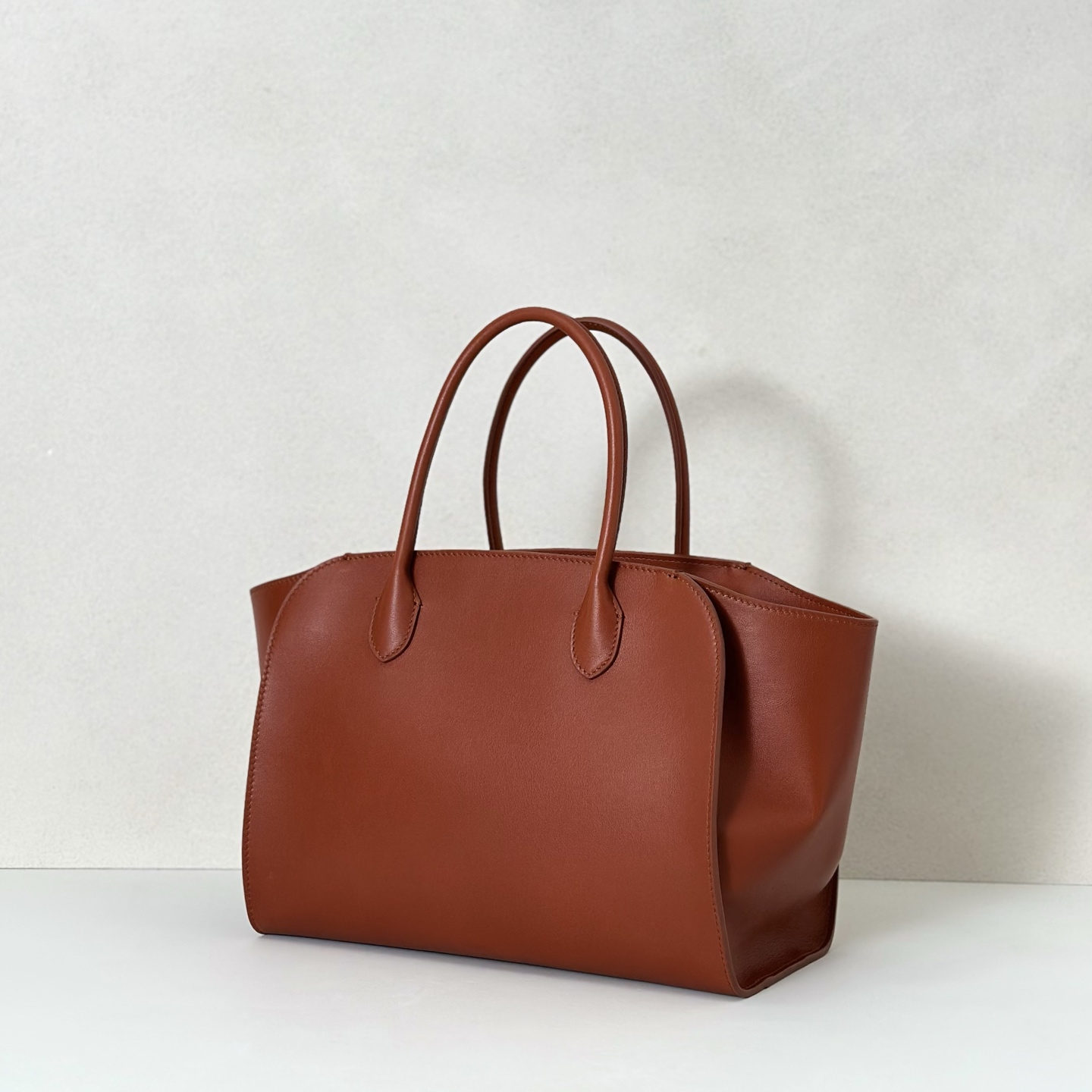 NO:602576,Original leather Marlo 12 handbag plain/Ans steel color (w1802) Size: length 31cmX height 22cmX side width 13cm, new style19860909原厂皮 Marlo 12 手提包 平纹/安斯钢色（w1802） 尺寸:长31cmX高22cmX侧宽13cm,新款,Bag