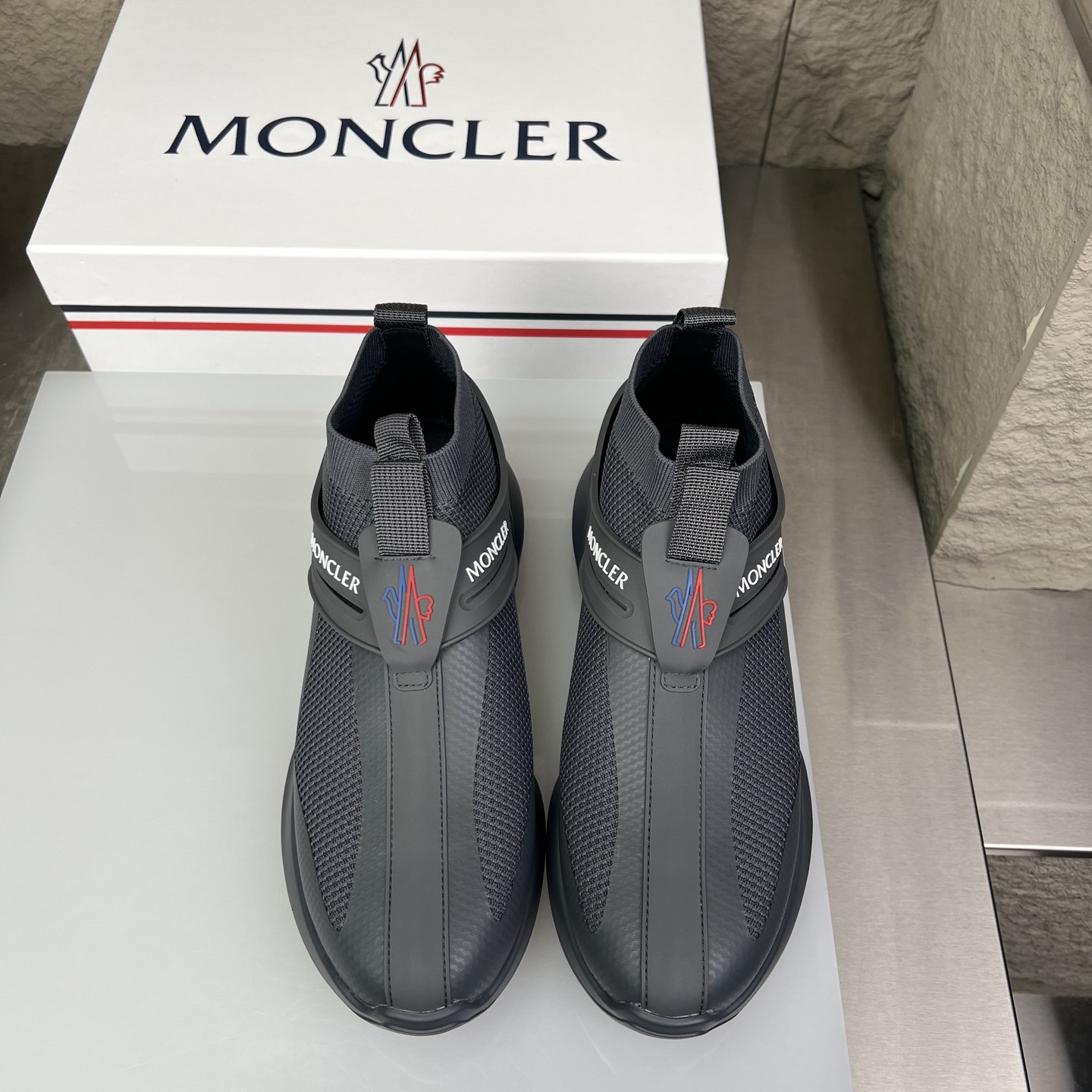 Moncler Men's Gray Knit High-Top Sneakers, Breathable and Comfortable 3 i1745234241341 2500 0 2