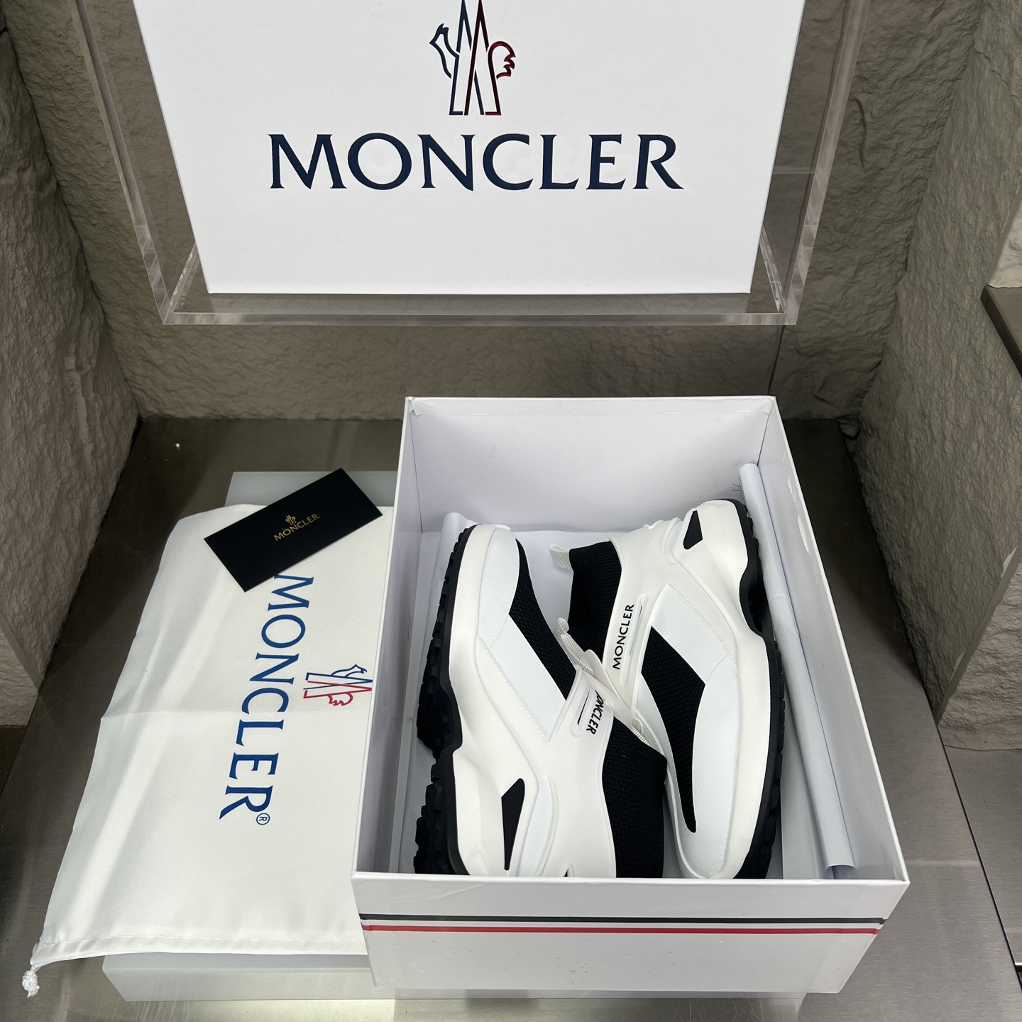Moncler Men's White & Black Sneakers Breathable Casual Shoes Size 39-44 2 i1745234264265 7377 0 1