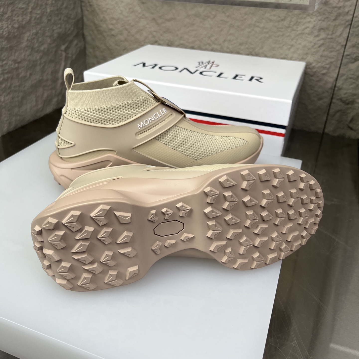 Moncler Men's Sneakers Breathable Lightweight Casual Shoes - Beige 10 i1745234323872 5033 0 8