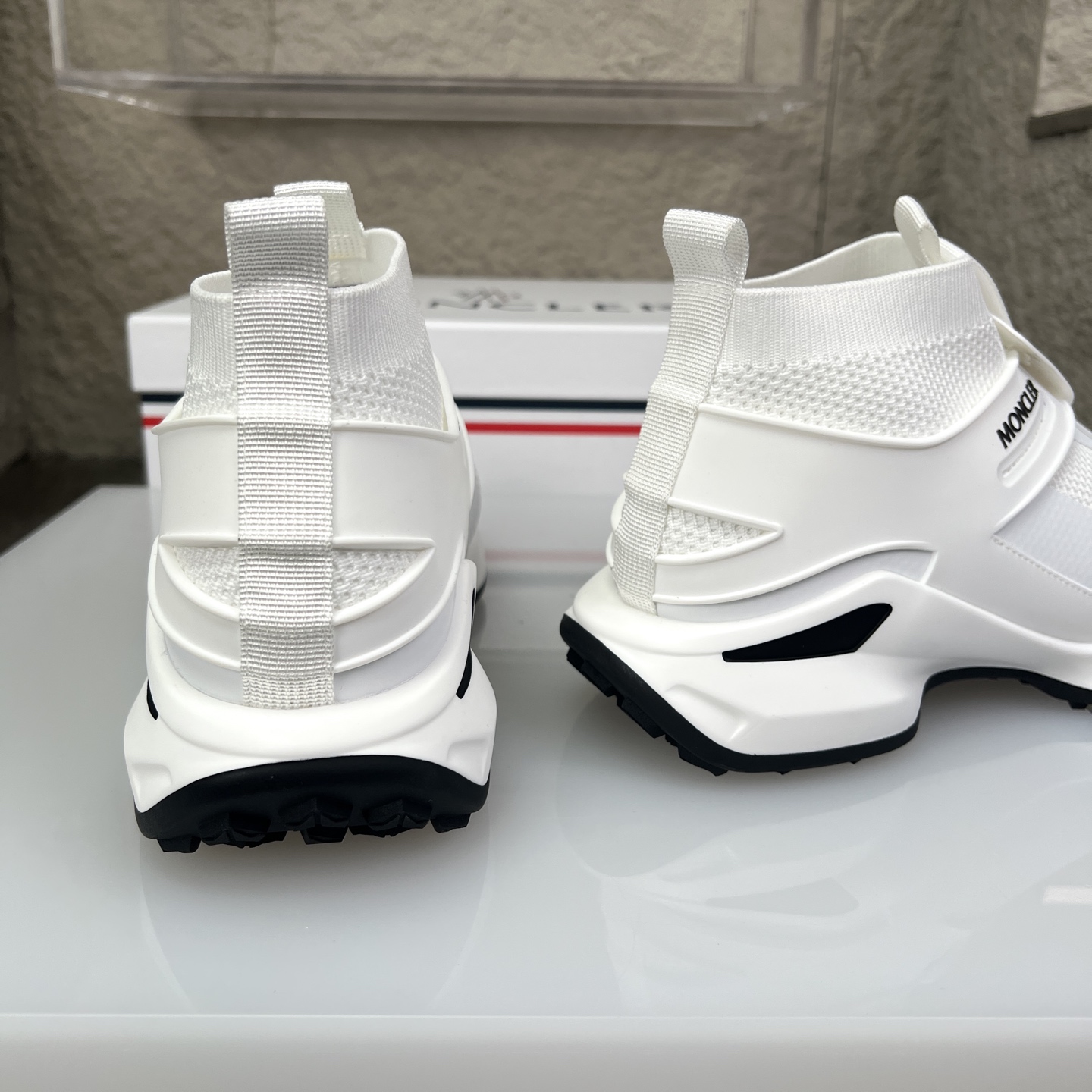 Moncler Men's White Sneakers Breathable Casual Shoes Size 39-44 EU 8 i1745268006172 5561 0 9