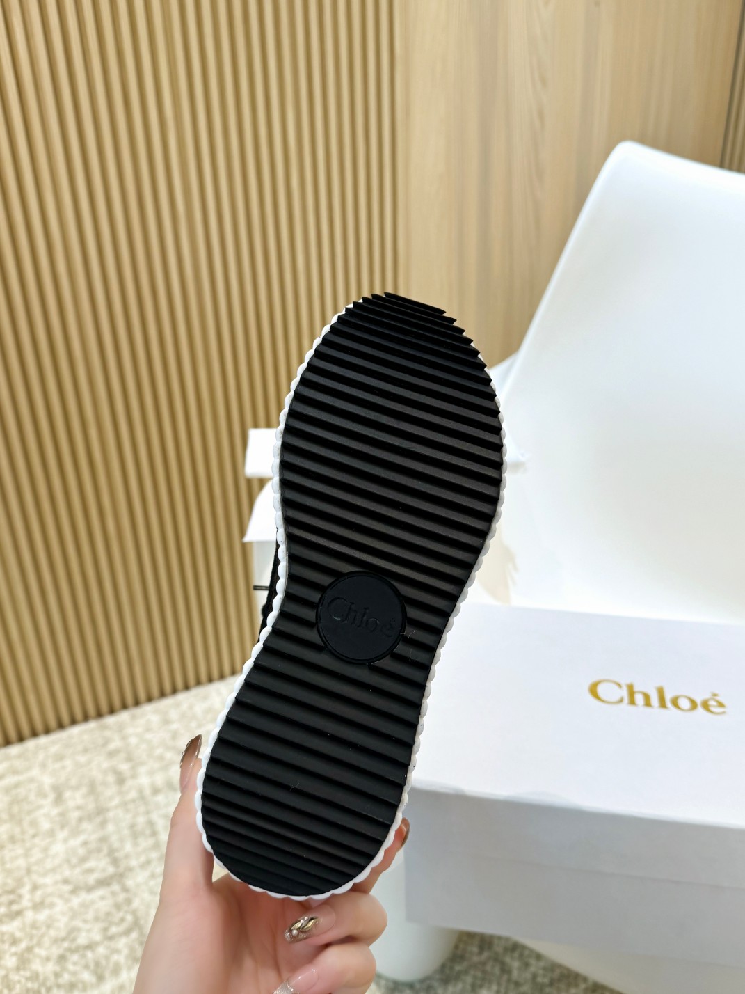 New Gang’s Eco-Friendly Rainbow Shoes for Spring and Summer: Product Details and Features - 图片 5