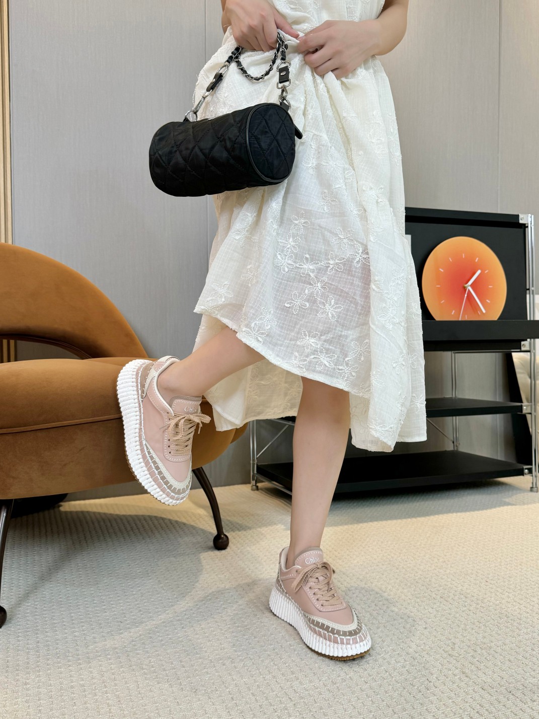 Chloe’s 2024 Cosmopolitan Sandals: Multicolored, Airy, Imported Cow Skin Fabric - 图片 6