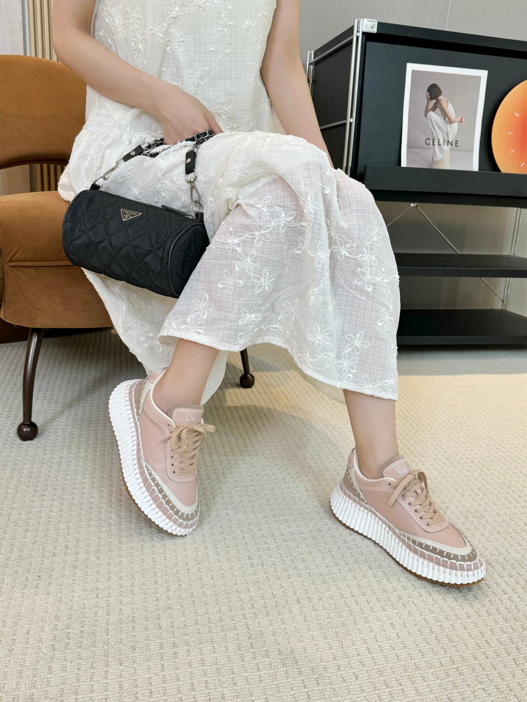 Chloe’s 2024 Cosmopolitan Sandals: Multicolored, Airy, Imported Cow Skin Fabric - 图片 3