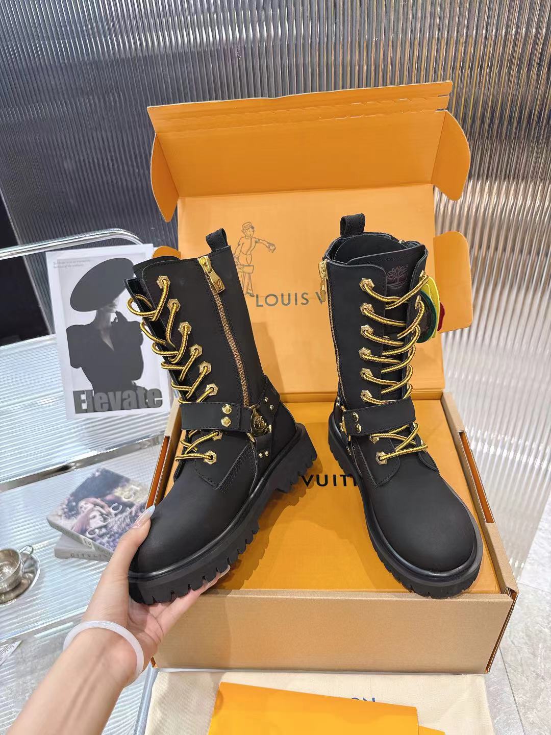 LV x Timberland Black Leather Ankle Boots with Hamburger Charm for Women 6 a1757509272688 6264
