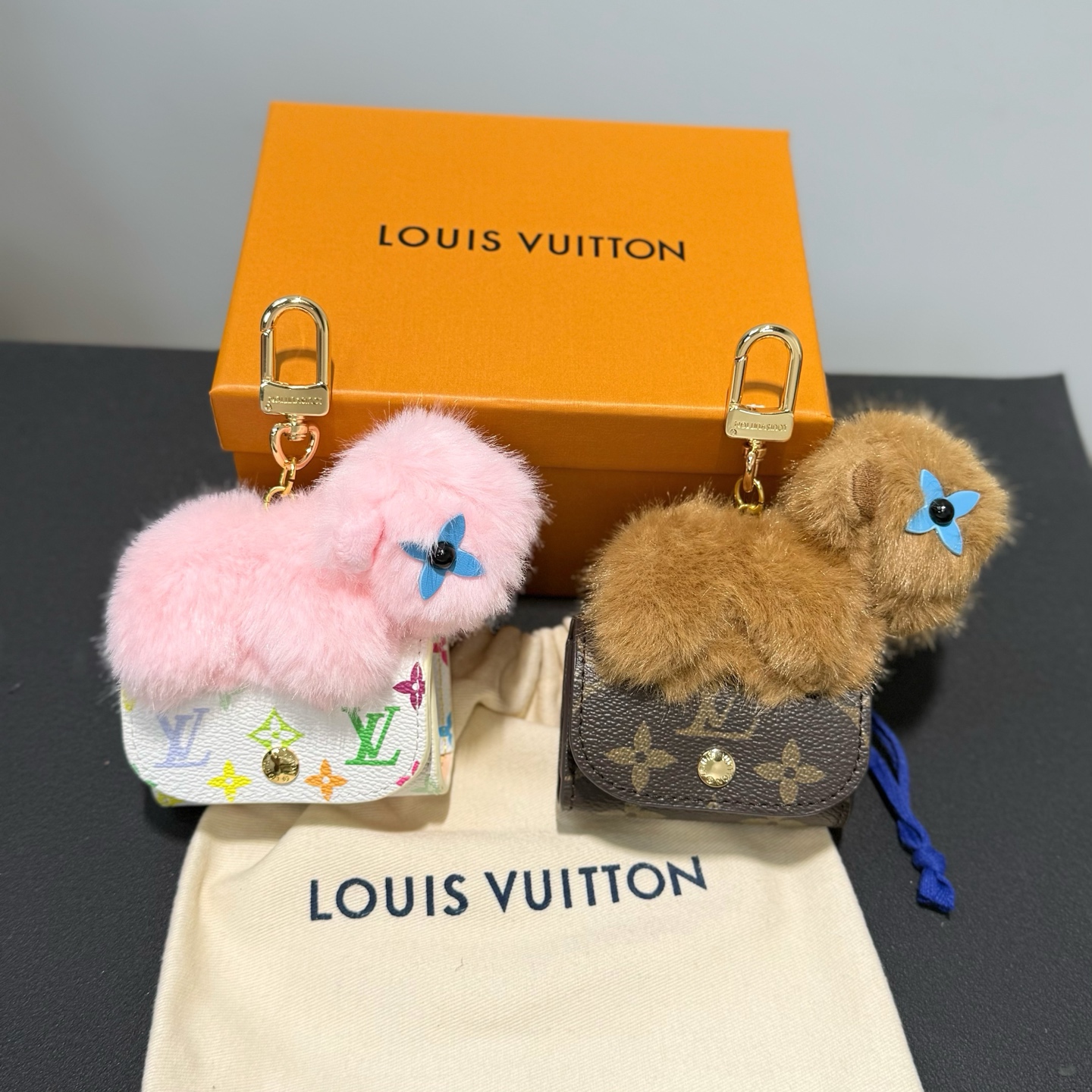 Louis Vuitton bag 2 M02956 8