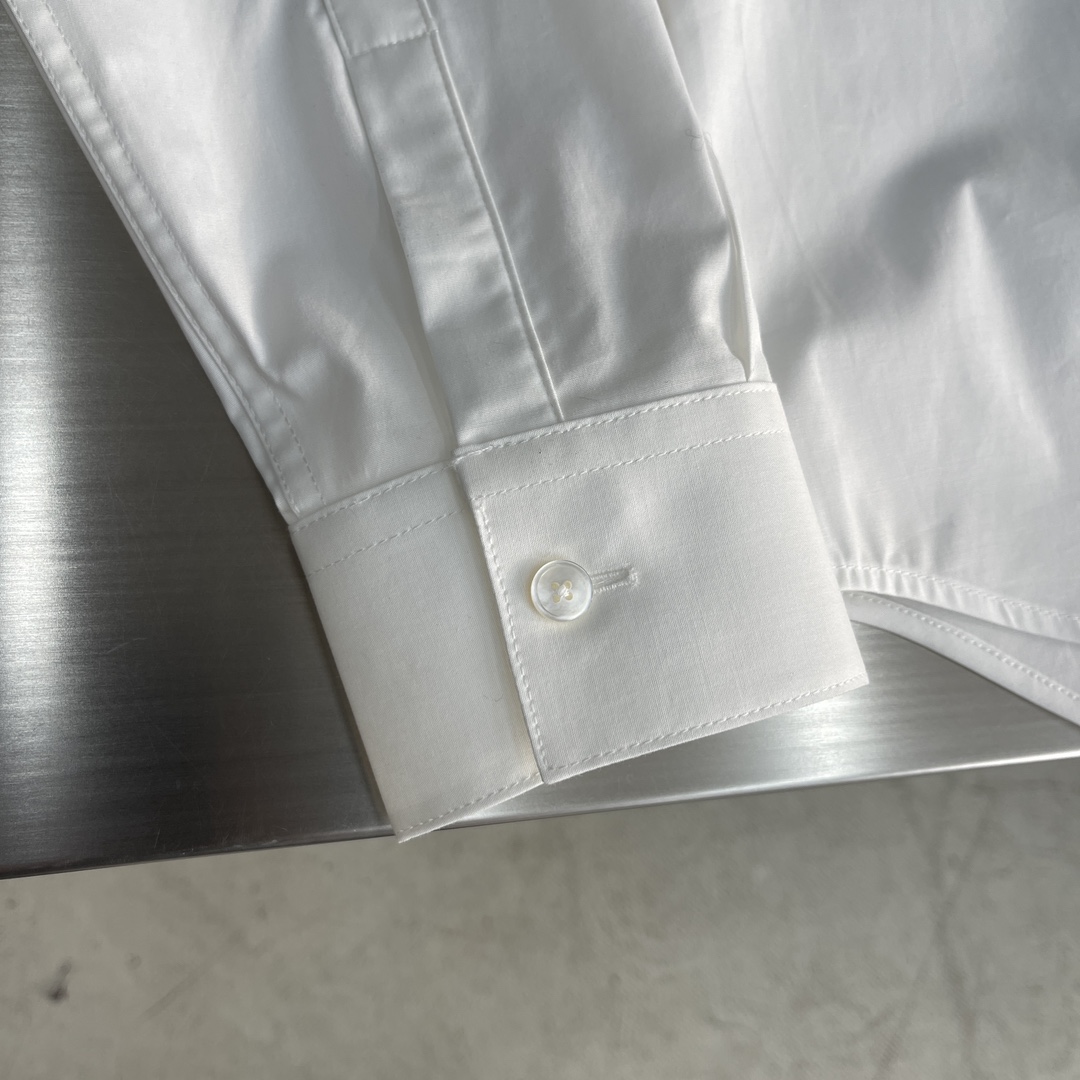 Dior White Cotton Poplin Shirt with Pocket Embroidery, Button-Down Closure 5 i1704013539 7057 0