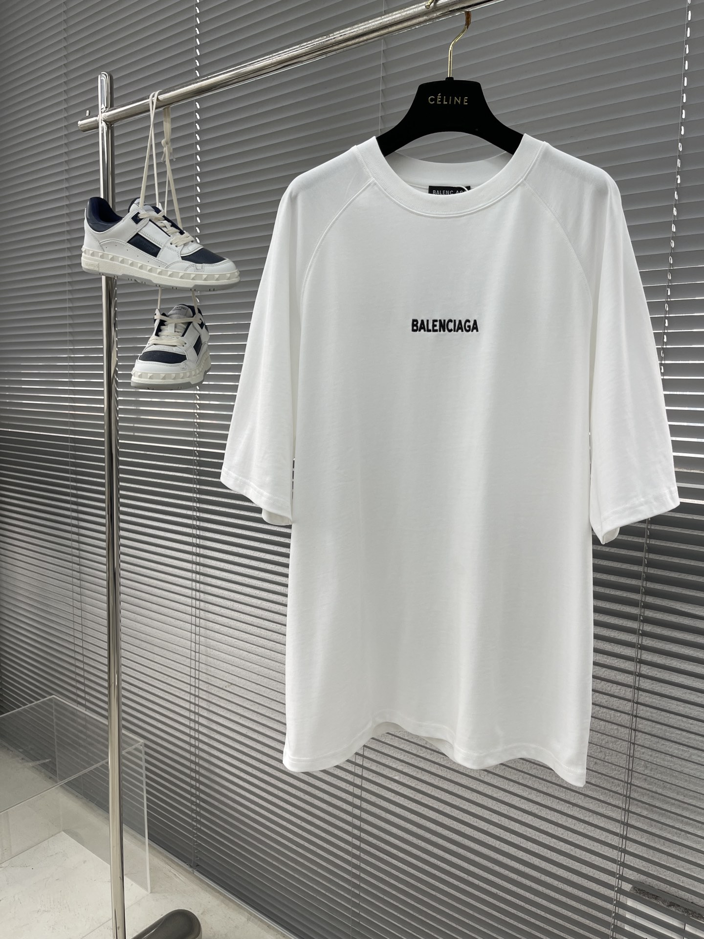 Balenciaga Kleding T-Shirt Zwart Borduurwerk Unisex Katoen Fashion