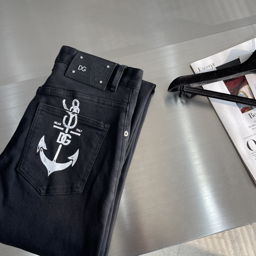Pzwdqq-DG 24Ss新款牛仔裤 高端品质，面料极致柔软 后口袋数码印花 重工洗水 时尚百搭。码数：28-38（️37）