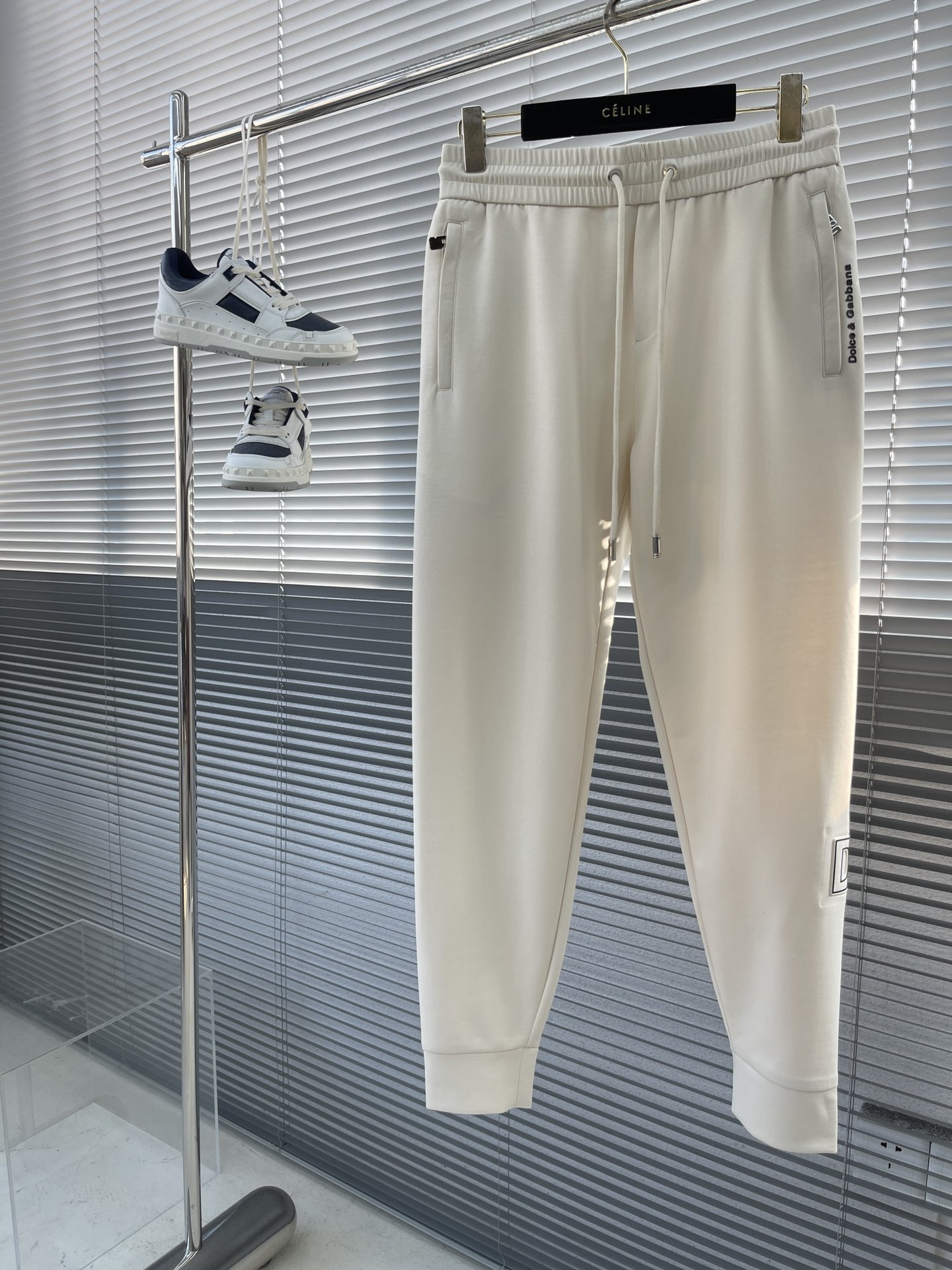Pzzdqd-DG.2024春季新款休闲裤!官网同步发售。品牌经典logo休闲裤，定制面料，舒适度极好，手触感强烈。辨识度极高，完美品相工艺。尺码:M-4XL