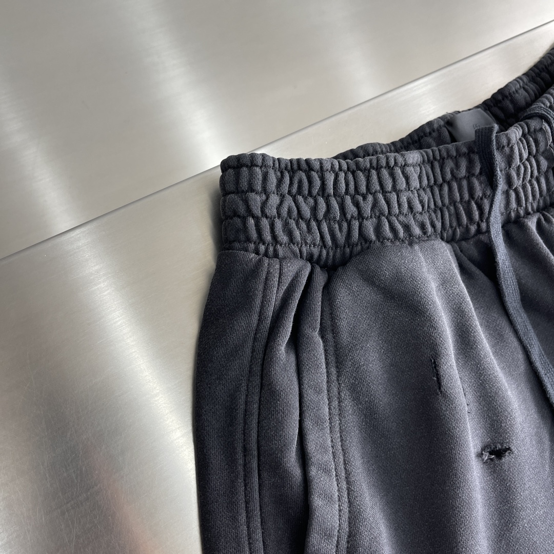 Givenchy Distressed Double Layered Shorts - Retro Aesthetic, Comfortable Fit 3 i1712138178 7006 2