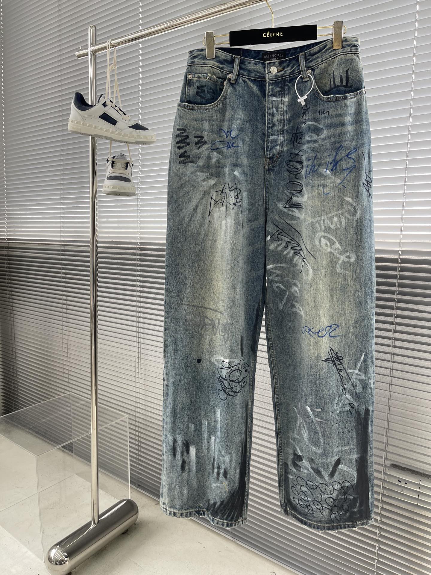 بالنسياغا ملابس جينس النسخة المتماثلة 2024 الرفاهية المثالية
 خربش قطن القطن الأزرق