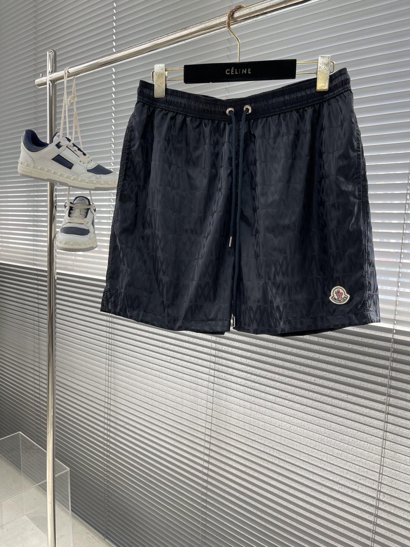 Moncler Men's Jacquard Weave Drawstring Shorts - Casual, Comfortable, Stylish