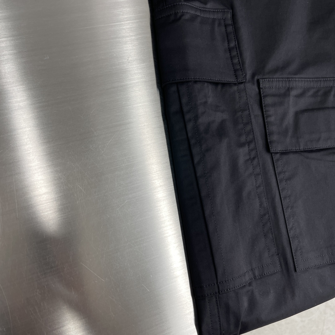 -Y-3 24fw新款工装长裤，高端版本！定制天丝梭织面料， 透气弹力舒适度高，细节无可挑剔，体现高品质