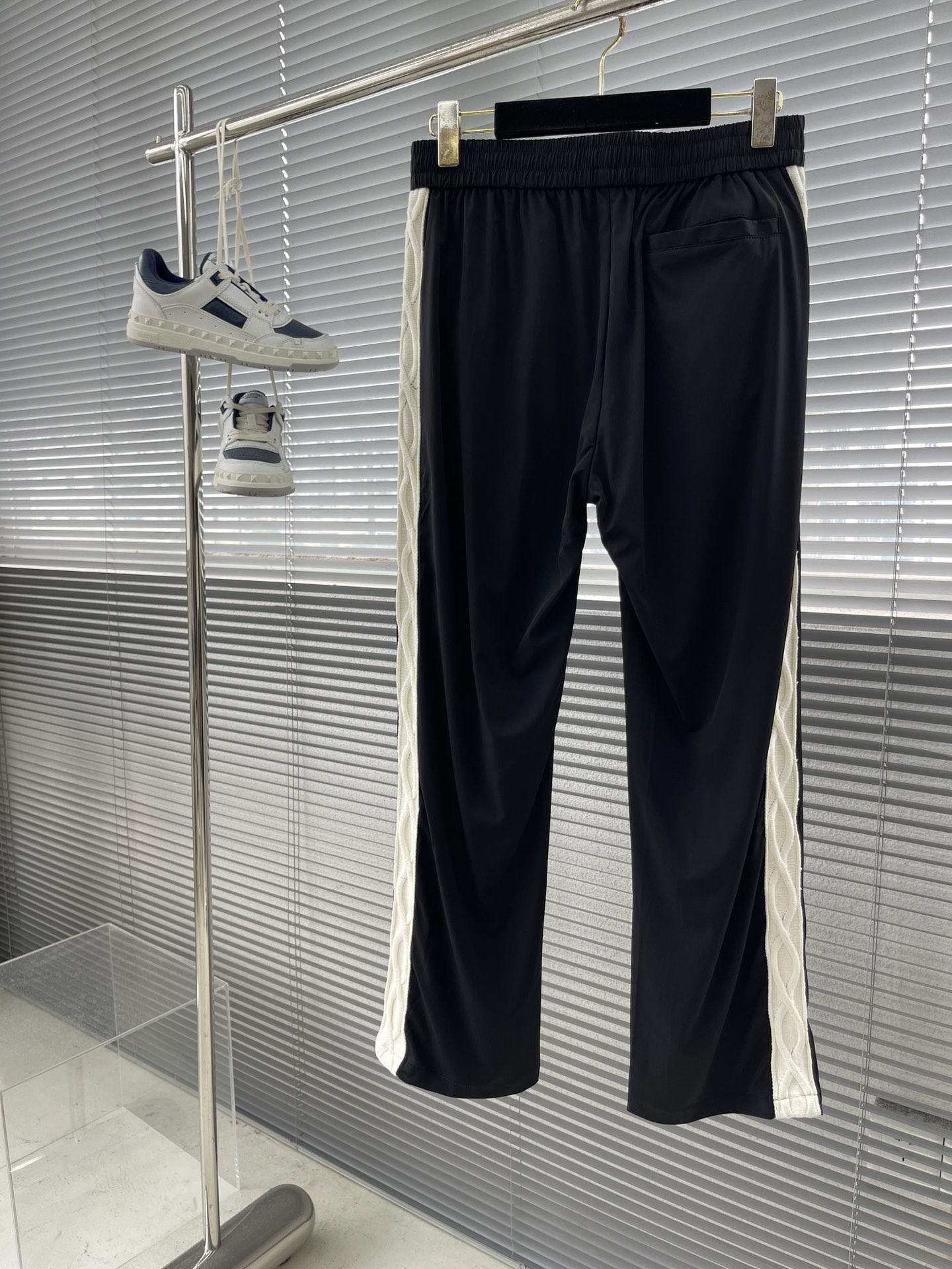 Louis Vuitton x Tyler Logo Embroidered Blooming Techwear Pants 2 i1719824876 2741 1