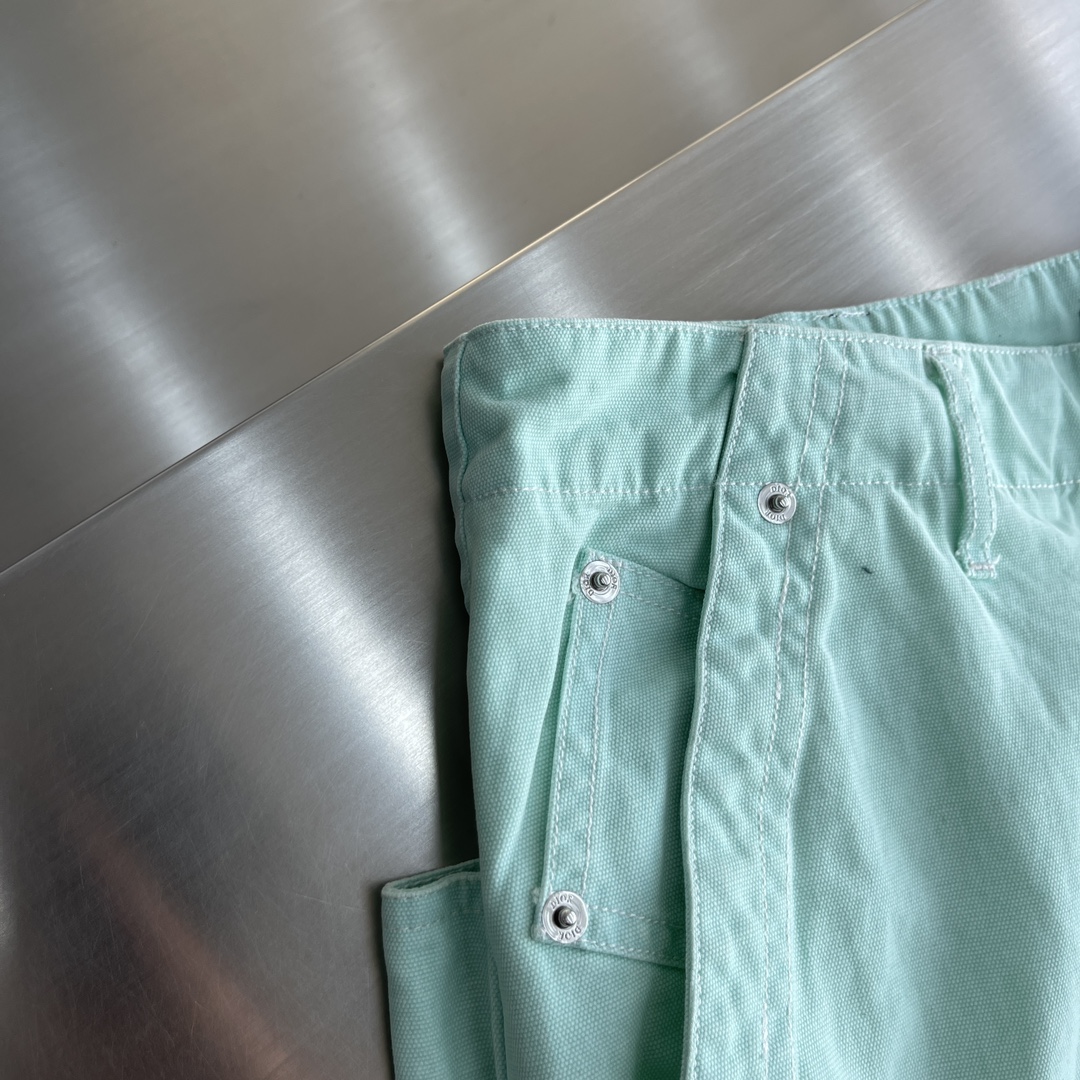 DIO AND Stone Island Light Green Cotton Shorts with Pocket Detail 6 i1721730791 398 0