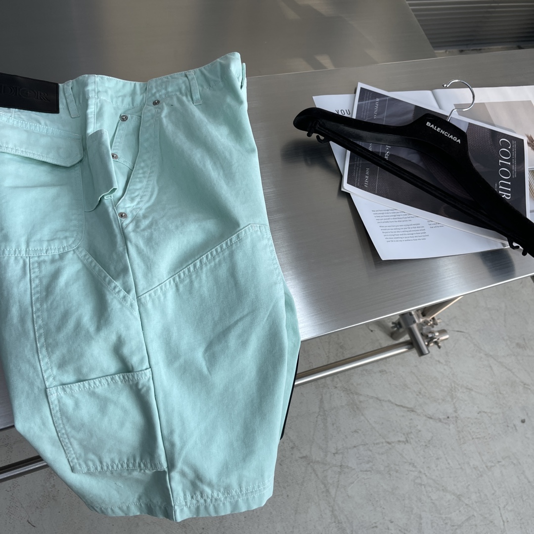 DIO AND Stone Island Light Green Cotton Shorts with Pocket Detail 4 i1721730791 5411 5