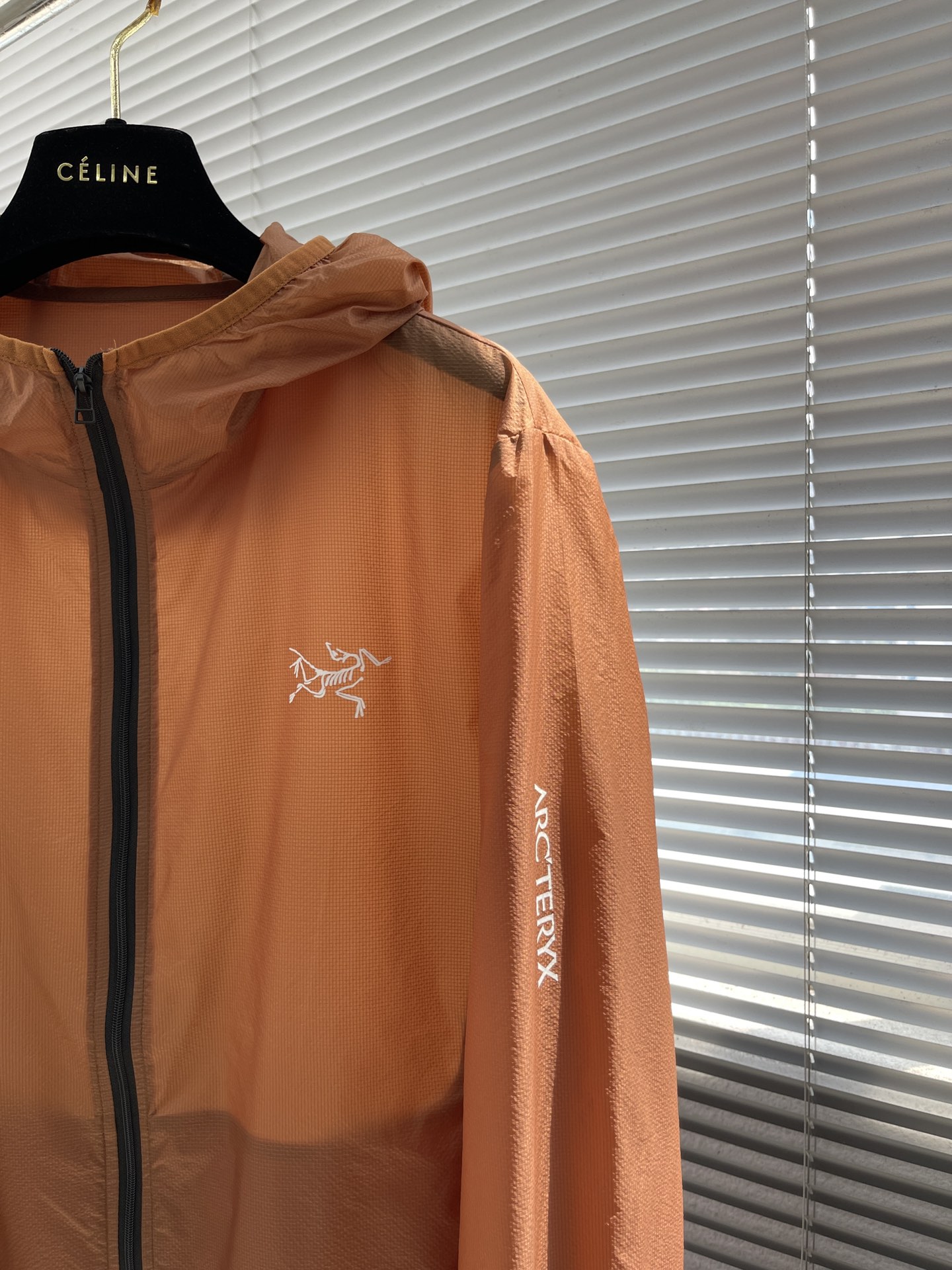 -🐦 鸟家 24夏季最新款连帽防晒服！穿着舒适 质感超强 运动休闲 出行必备！穿着时间长，整体设计时尚简