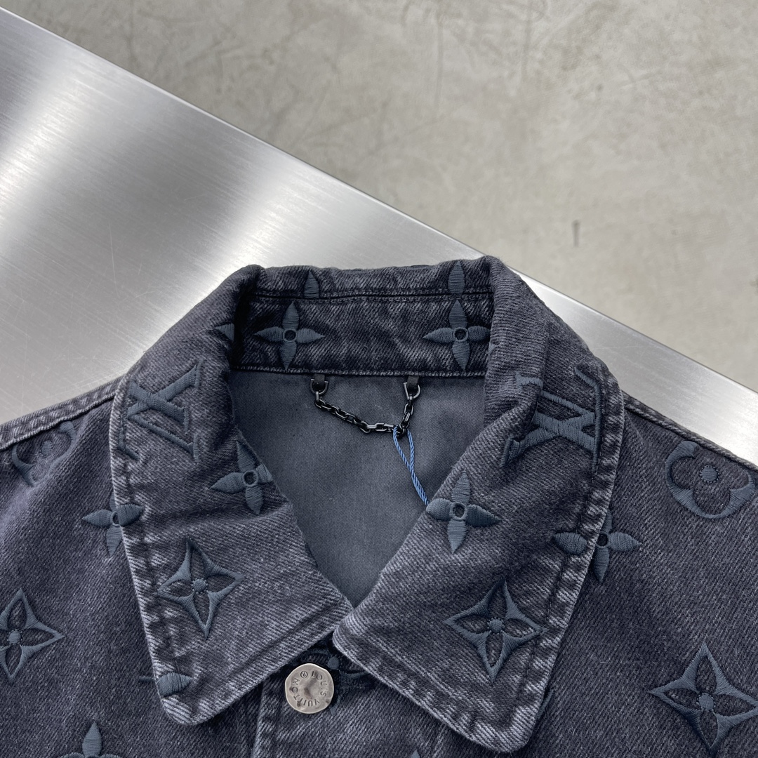 Louis Vuitton 24SS New Denim Jacket with Tie-Dye Aurora Monogram Embroidery 5 i1723623520 1872 2