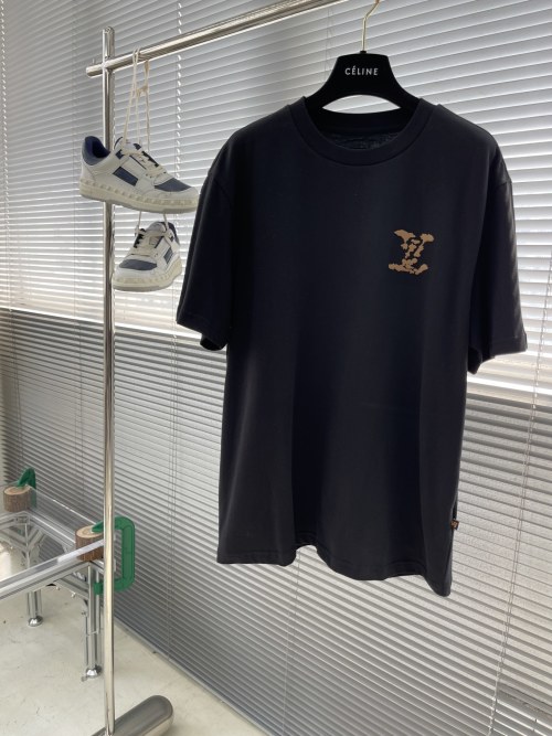 Louis Vuitton Men's Black Cotton T-Shirt with LV Logo - Casual Comfort 1 Louis Vuitton Men's Black Cotton T-Shirt with LV Logo - Casual Comfort