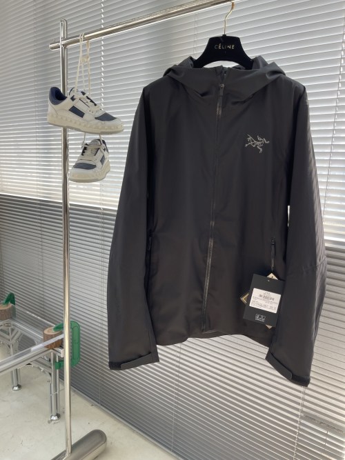 Arc'teryx Gamma LT Hoody Men's Lightweight Windproof Water Resistant Jacket 1 Arc'teryx Gamma LT Hoody Men's Lightweight Windproof Water Resistant Jacket