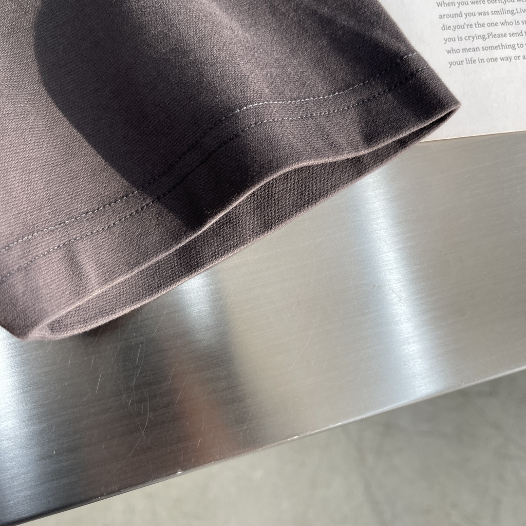 

-Dio 2025春夏短袖系列

尺码   m-5xL
版型：微阔版型
克重：270克重
成份：碳素