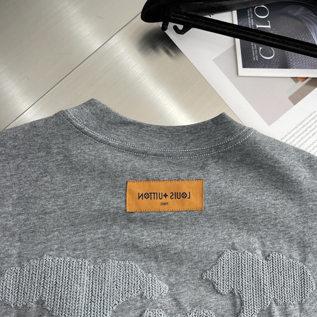 

-驴牌 2025秋冬卫衣系列

尺码   m-5xL
版型：微阔版型
克重：245克重
成份：碳素磨