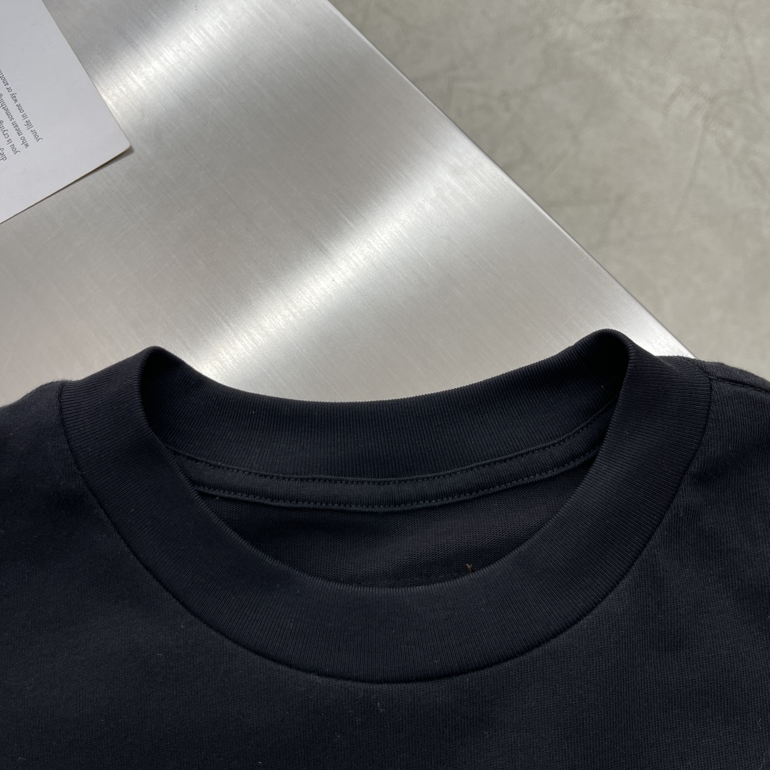 

-驴牌 2025秋冬卫衣系列

尺码   m-5xL
版型：微阔版型
克重：245克重
成份：碳素磨