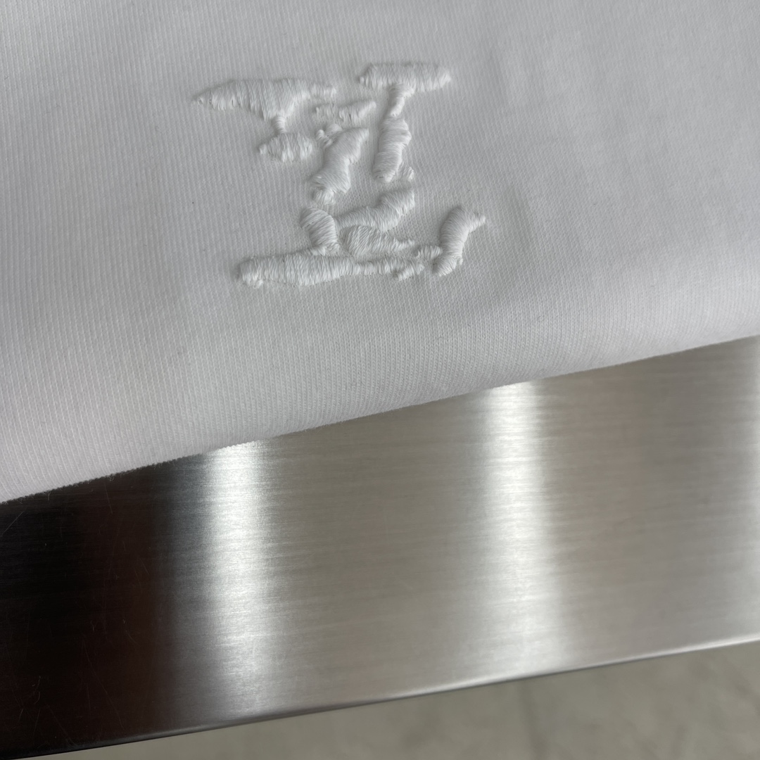 

-驴牌 2025秋冬卫衣系列

尺码   m-5xL
版型：微阔版型
克重：245克重
成份：碳素磨