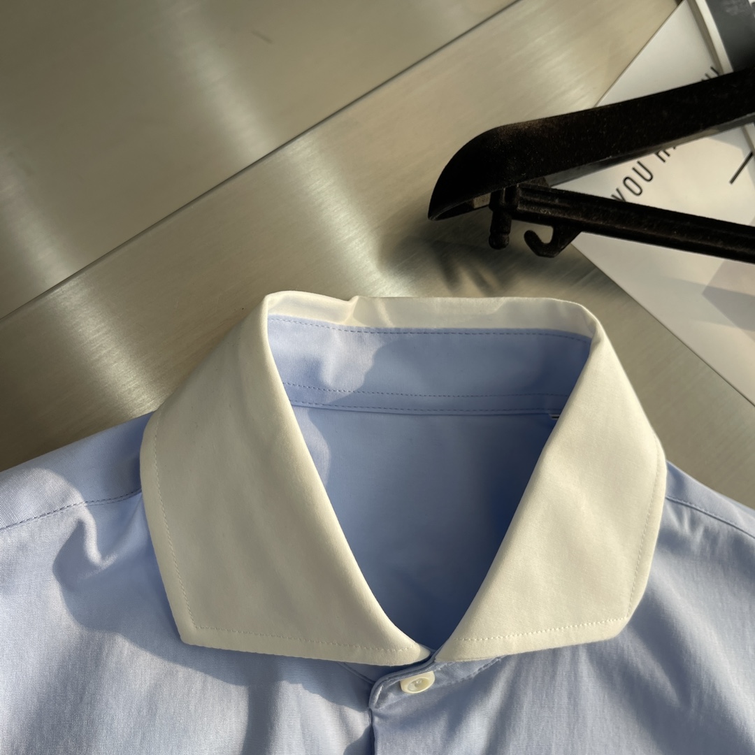 秋冬 -PRAD 撞色领子细节府绸微弹力衬衫。明扣款，这款面料带弹力，穿着舒适！尺码:S-XXLS码衣长