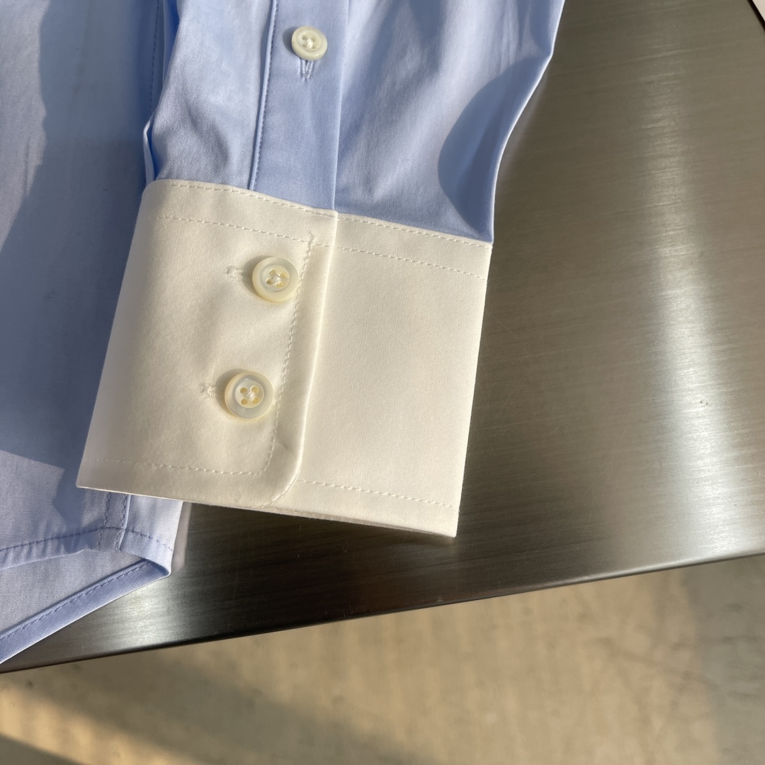 秋冬 -PRAD 撞色领子细节府绸微弹力衬衫。明扣款，这款面料带弹力，穿着舒适！尺码:S-XXLS码衣长