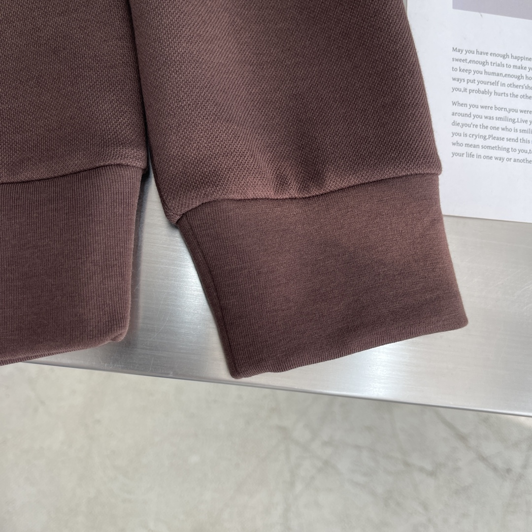 

-驴牌   2025秋冬卫衣系列
尺码   m-5xL
版型：常规卫衣版型
克重：380克重
成份：