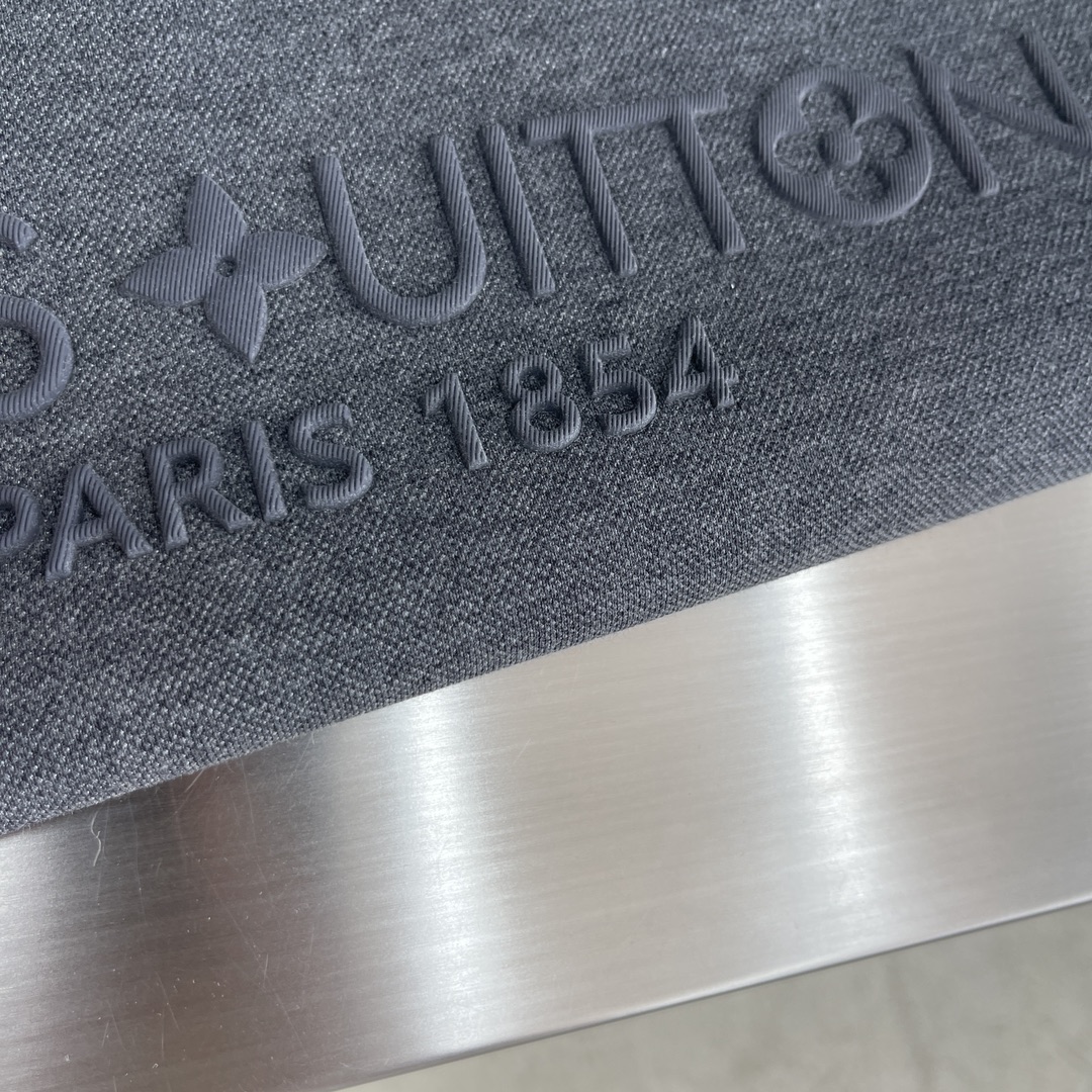 

-驴牌   2025秋冬卫衣系列
尺码   m-5xL
版型：常规卫衣版型
克重：380克重
成份：