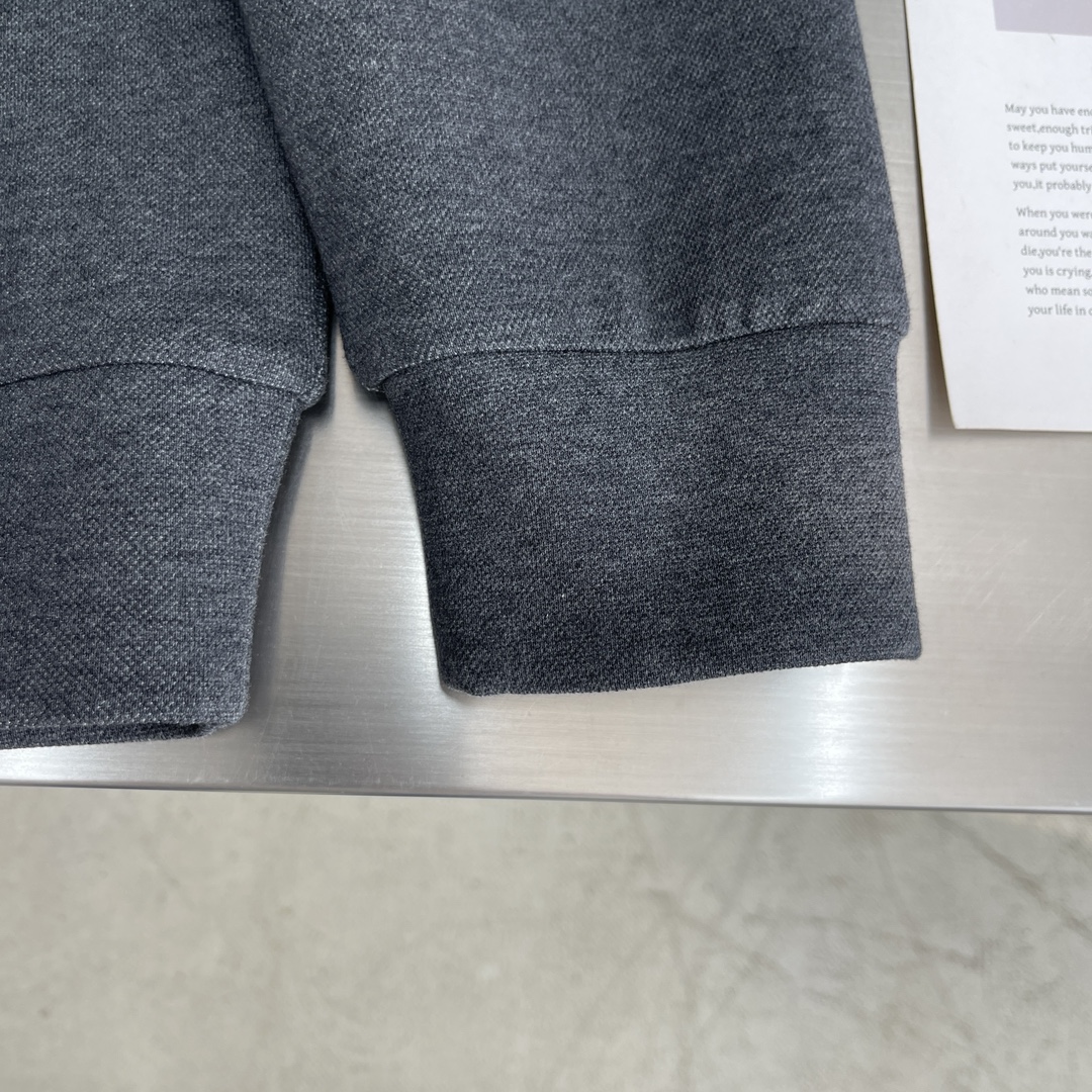 

-驴牌   2025秋冬卫衣系列
尺码   m-5xL
版型：常规卫衣版型
克重：380克重
成份：