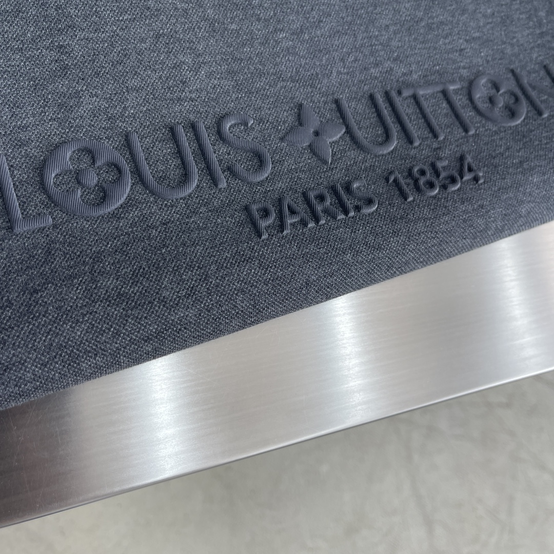 

-驴牌   2025秋冬卫衣系列
尺码   m-5xL
版型：常规卫衣版型
克重：380克重
成份：